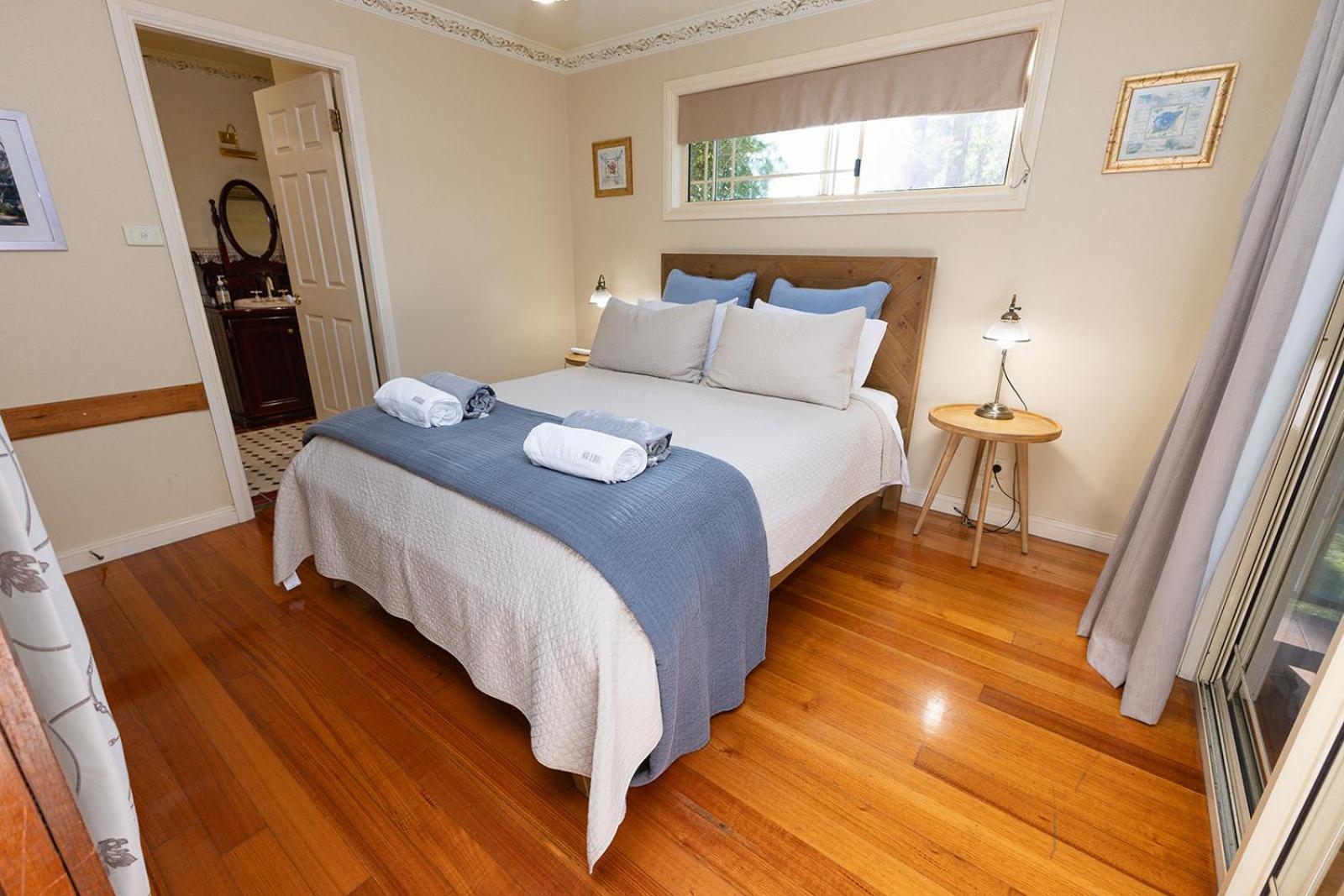 Telegraph Retreat Cottages