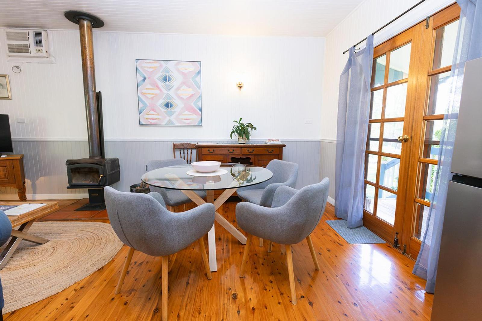 Telegraph Retreat Cottages