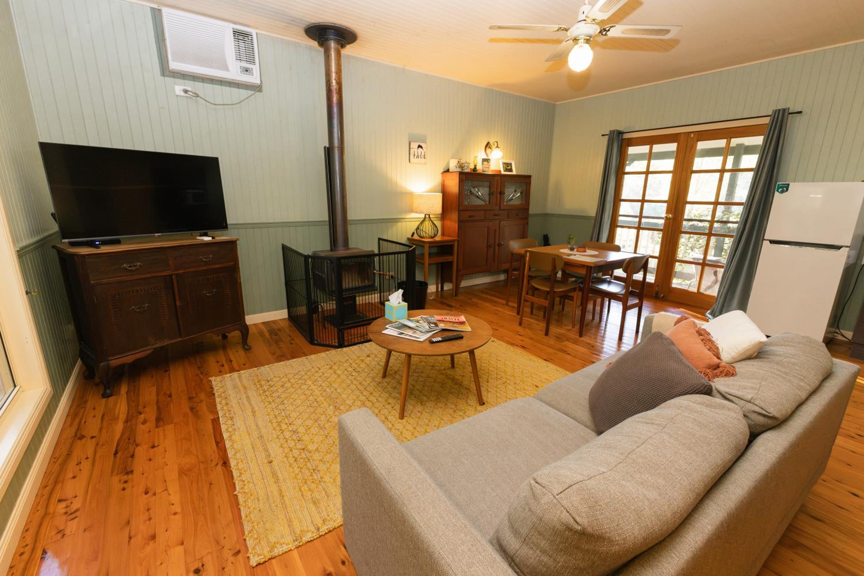 Telegraph Retreat Cottages