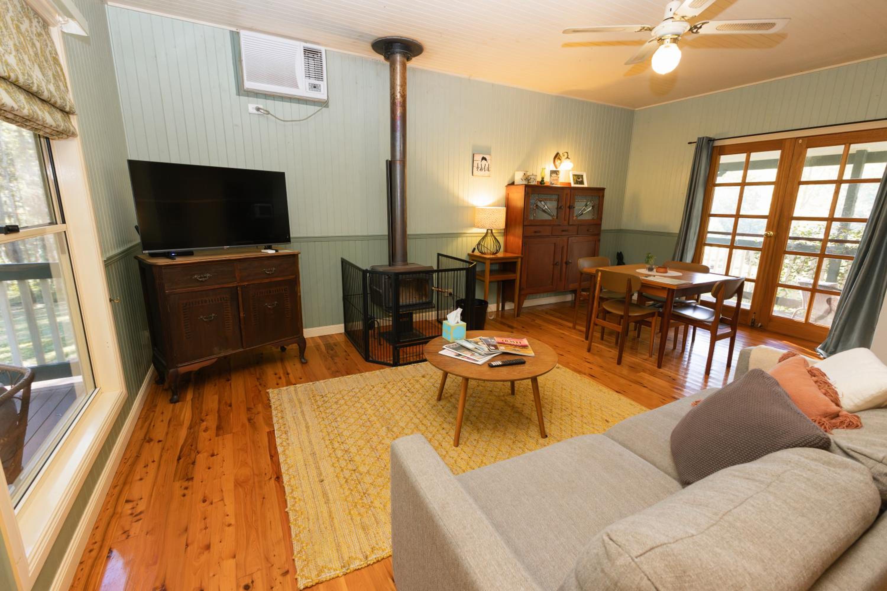 Telegraph Retreat Cottages