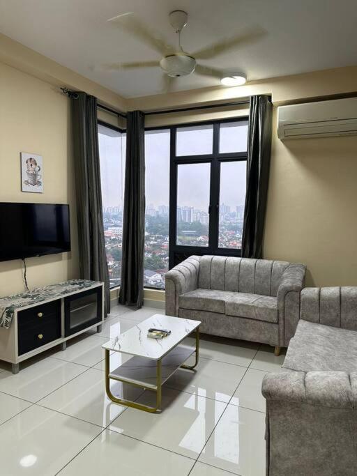 1Tebrau by Portofino Luxury Home