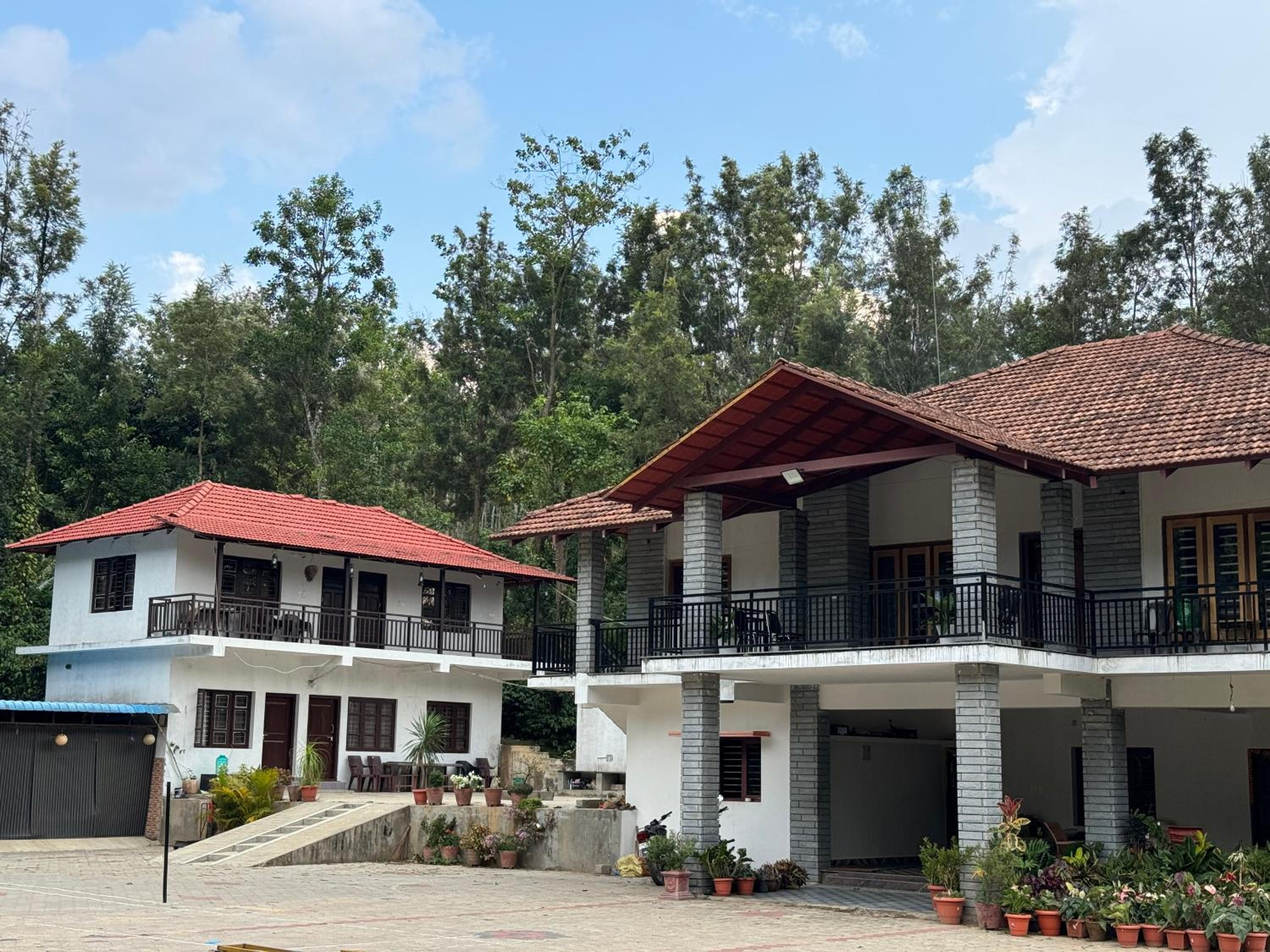 Black Hill Homestay Hededalu view 3