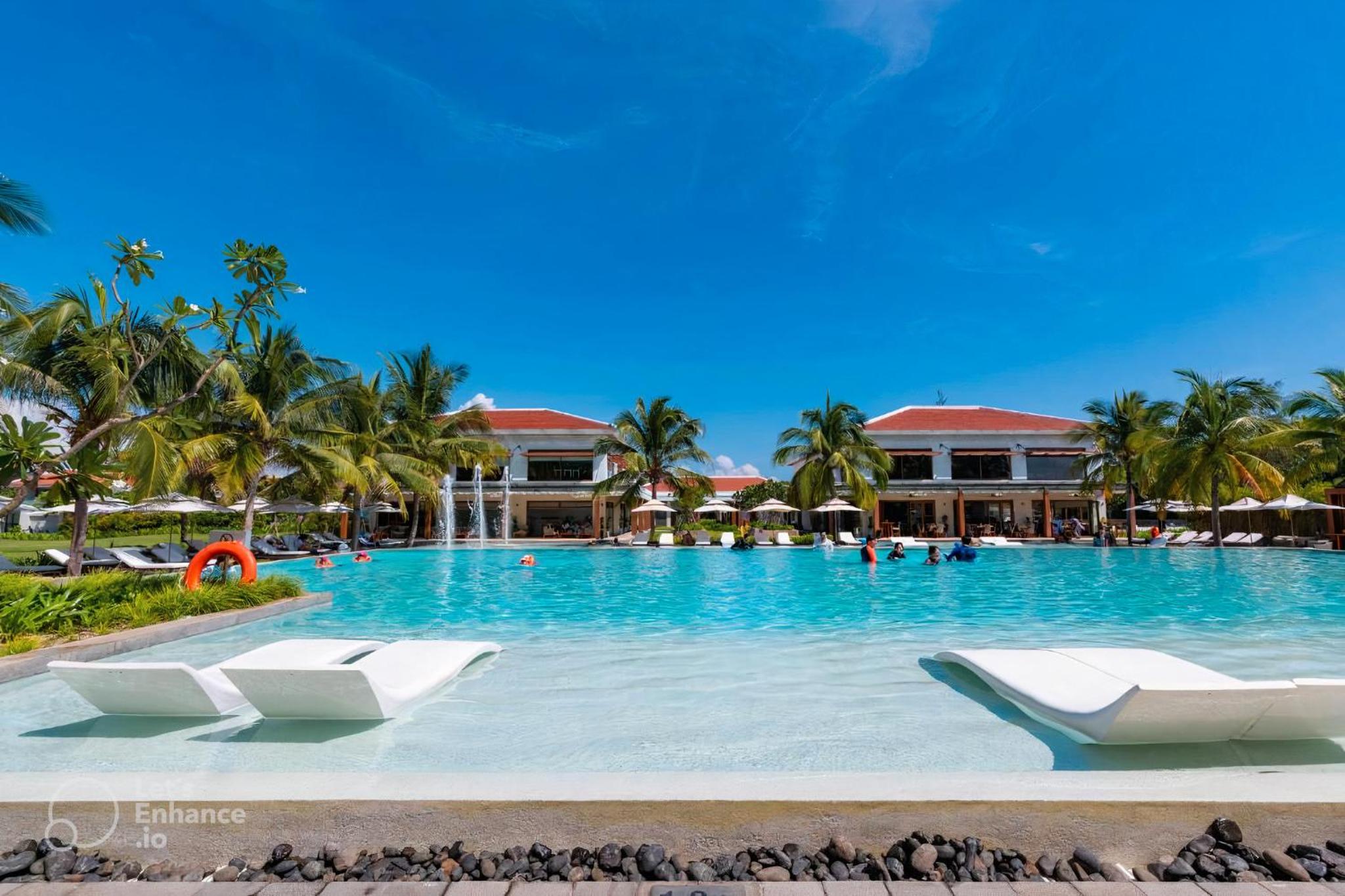 Ocean Retreats Villas Danang view 3