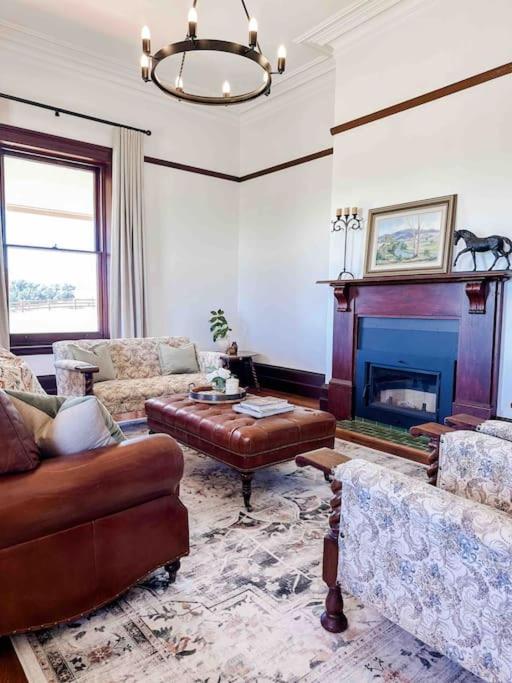 Yarras Homestead Bathurst luxury accommodation