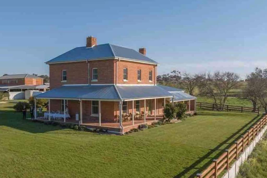 Yarras Homestead Bathurst luxury accommodation