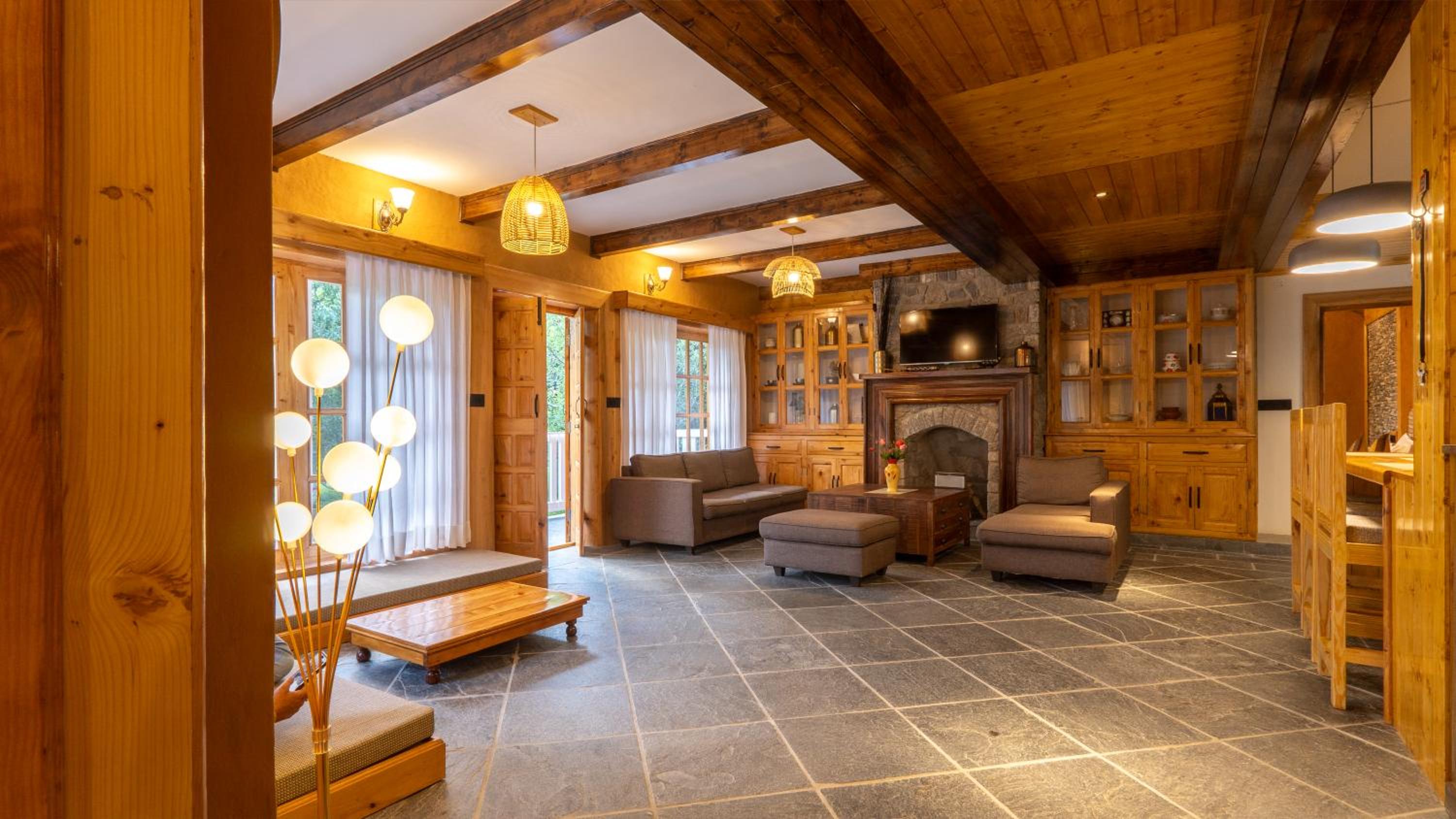 Somvan Chalet By Mick-Hans