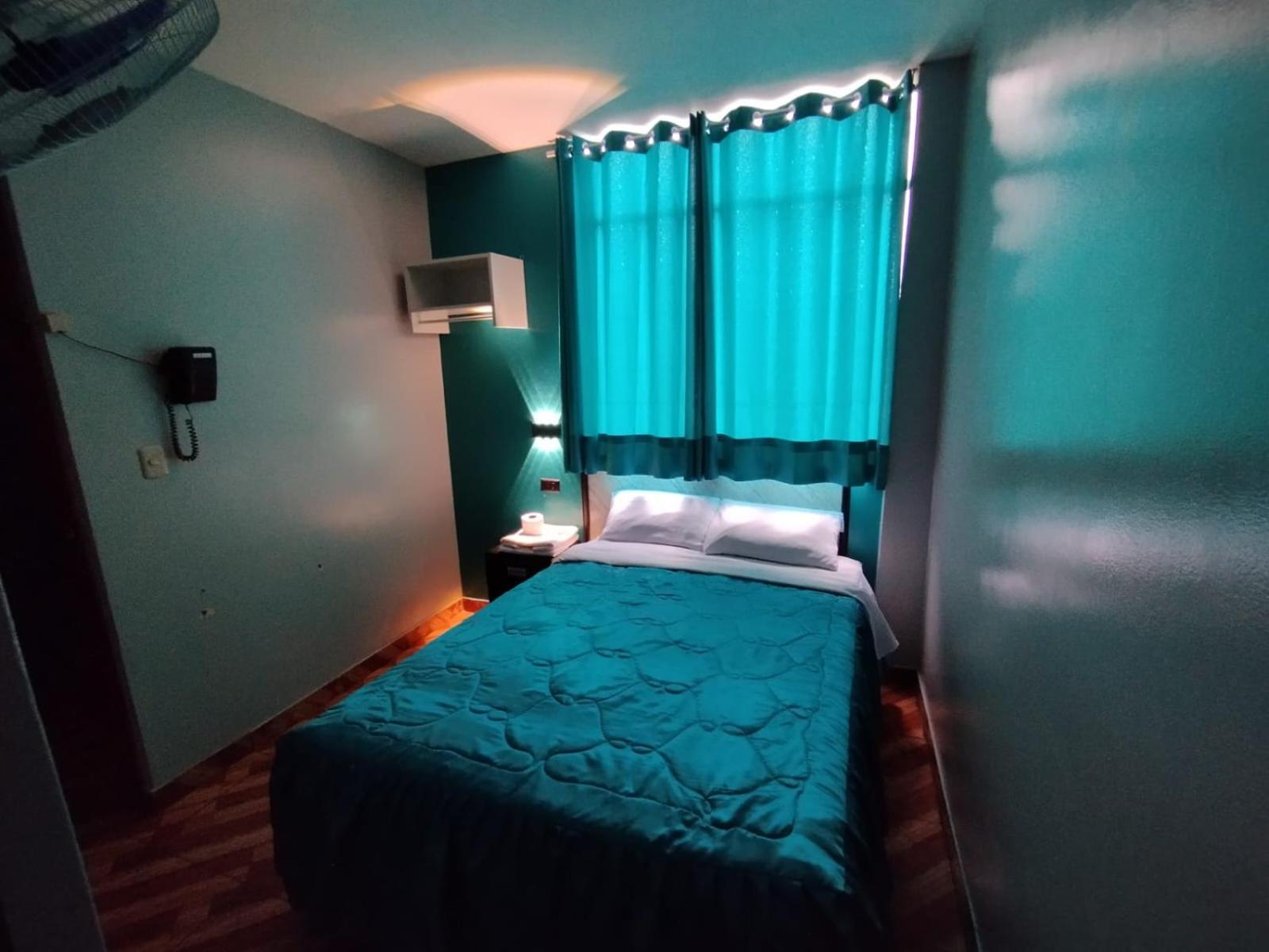 Hostal El Pilar view 3