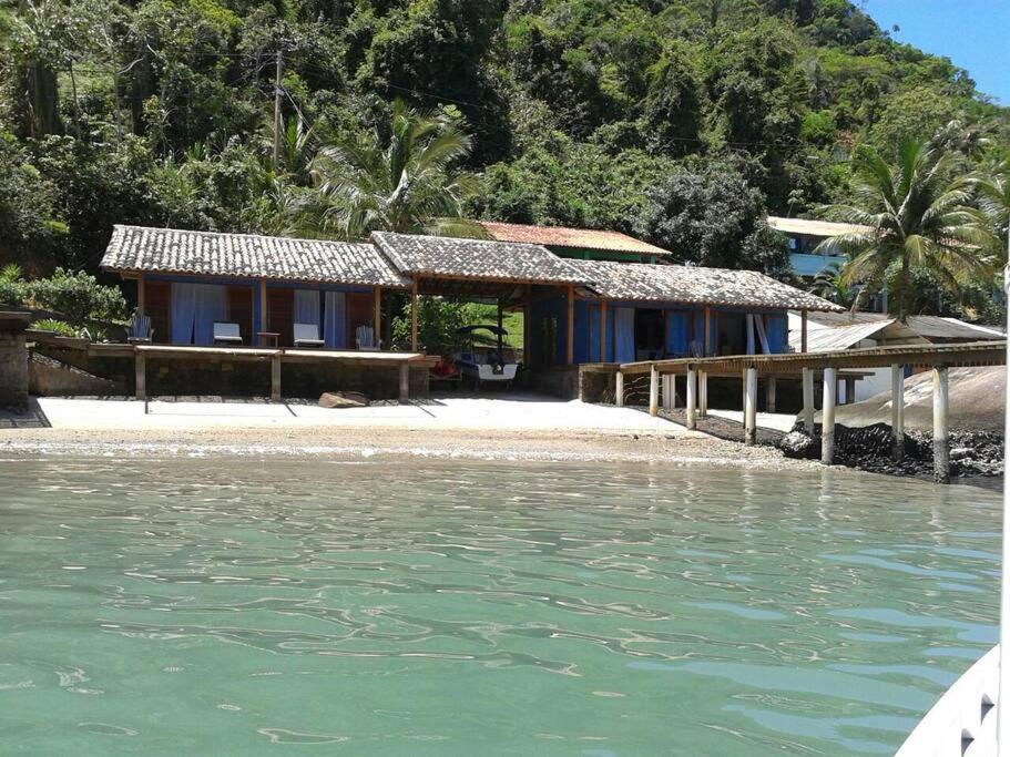 Casa a beira mar Saco do Mamangua Paraty Brasil