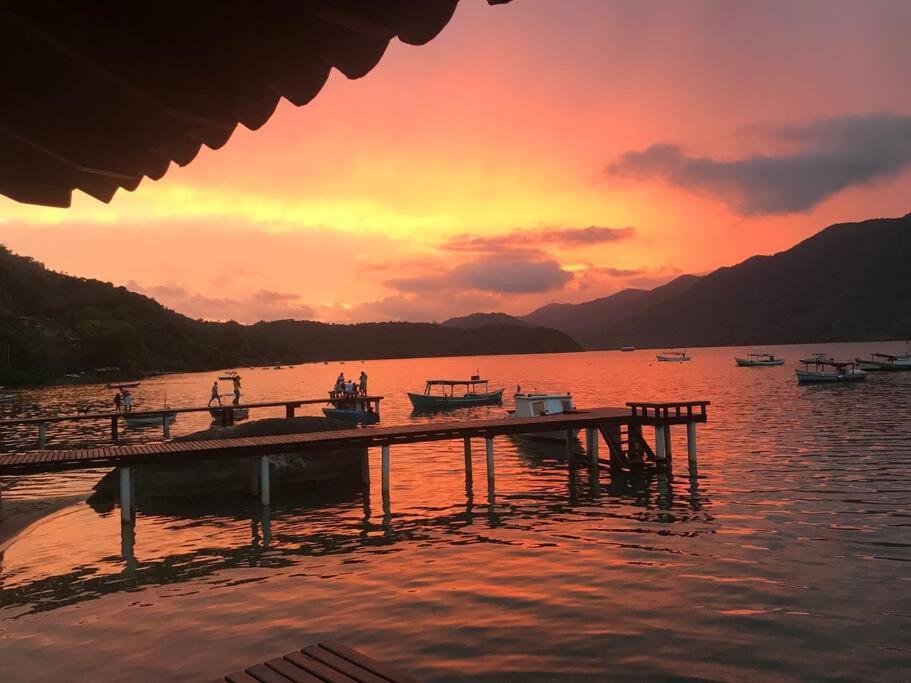 Casa a beira mar Saco do Mamangua Paraty Brasil