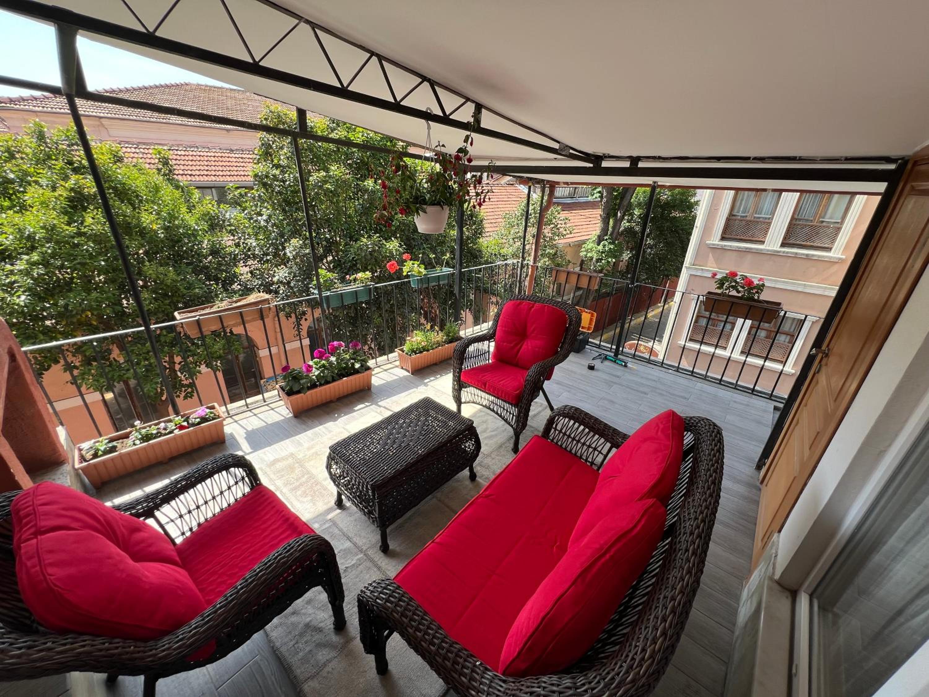 Sultan House - Image 78