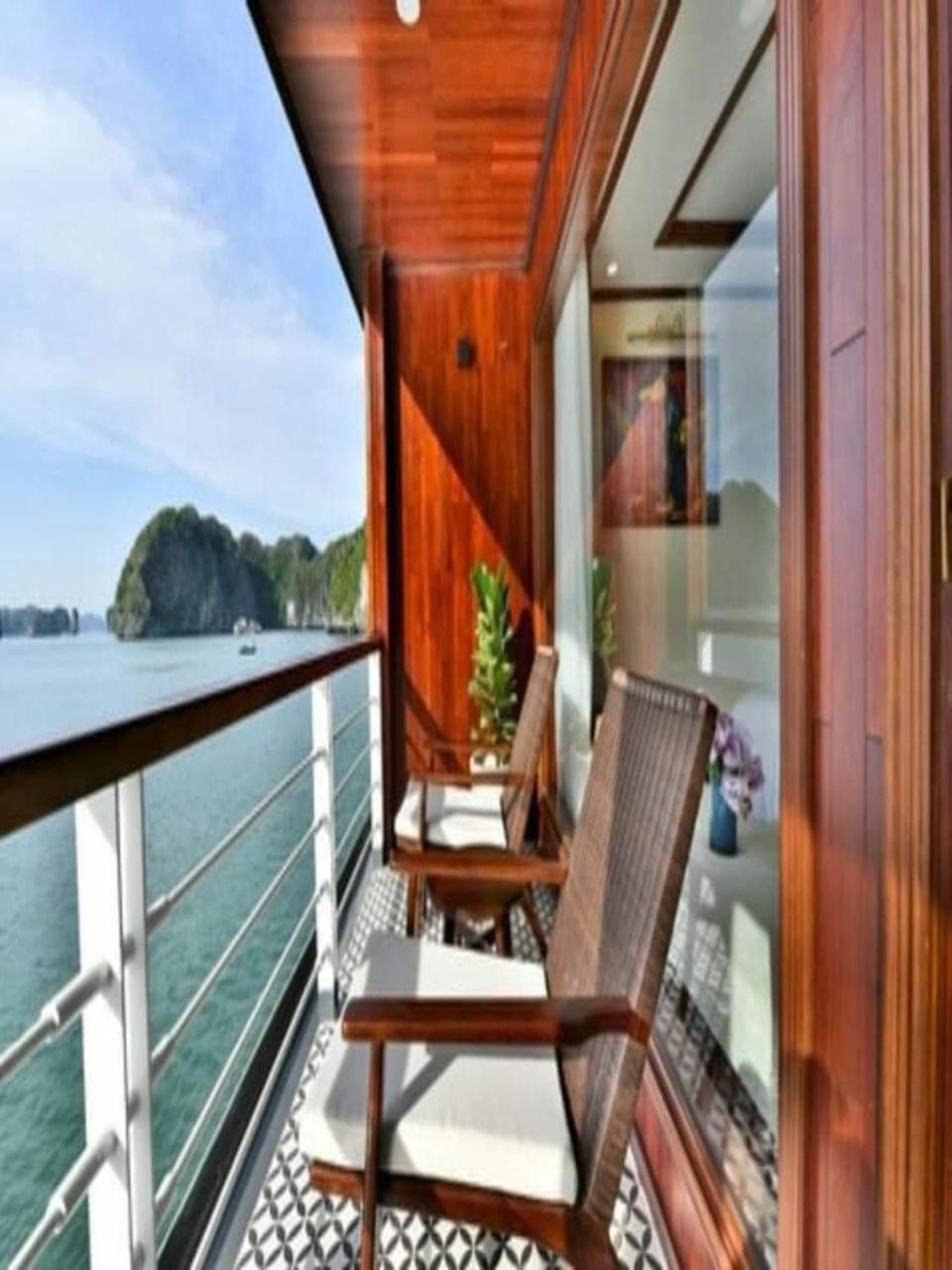 Du thuyền 5 Sao - Lan Hạ Đẳng cấp sang trọng