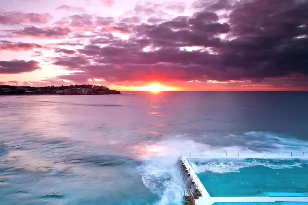 Bondi Beachfront Retreat - Beach views