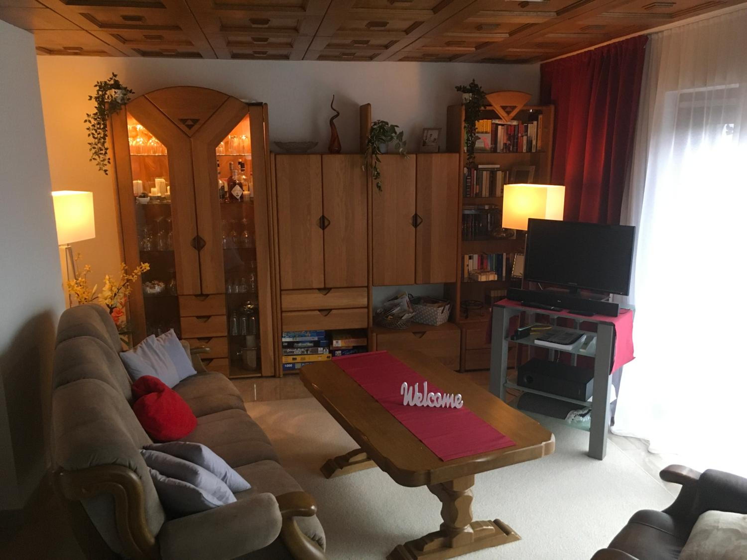 Haus mit Seeblick - Terrassen - großzügig auf 2 Ebenen - freistehend 1.000 qm