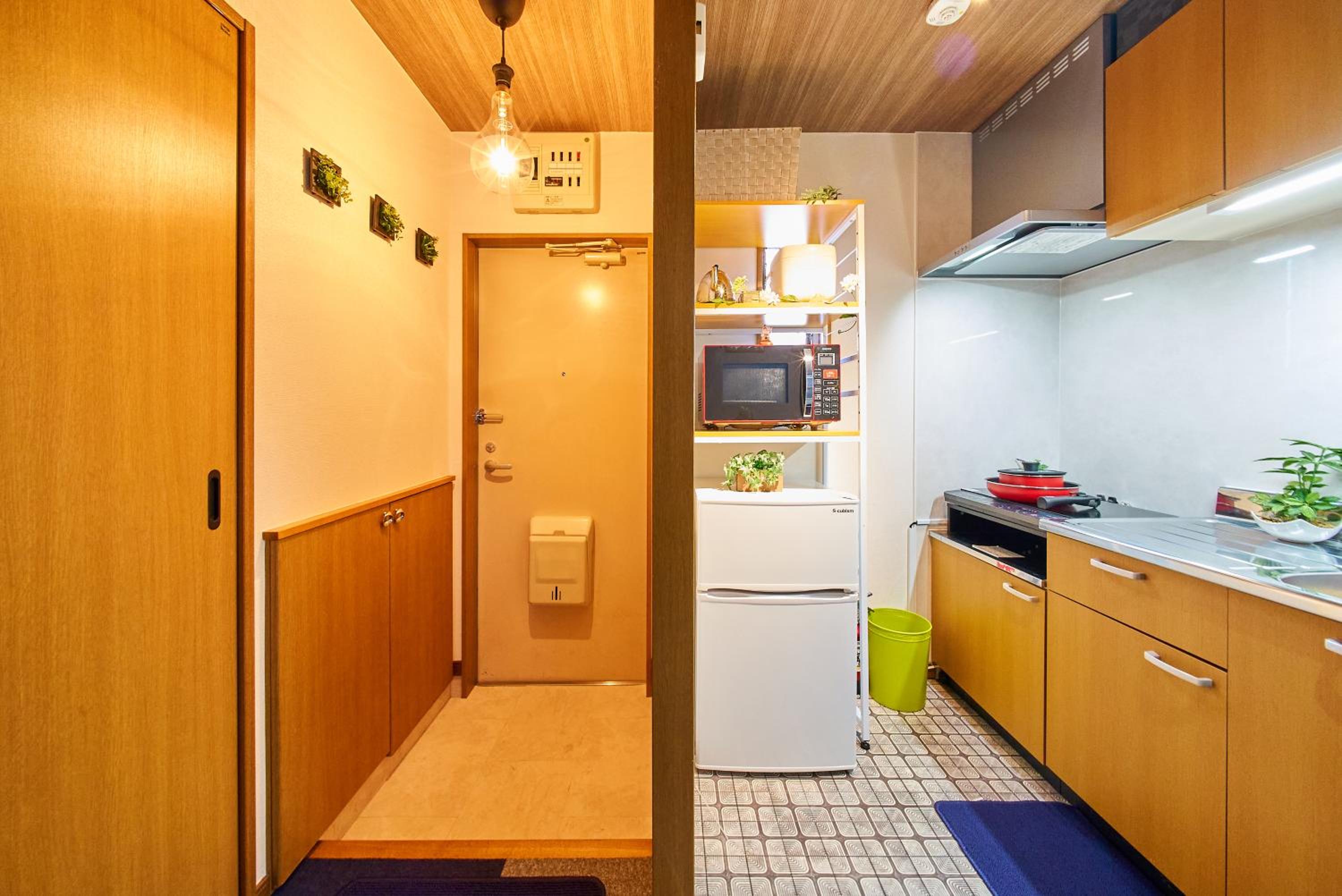Shinjuku 102 Private Stay Near Park and Station with Free WiFi