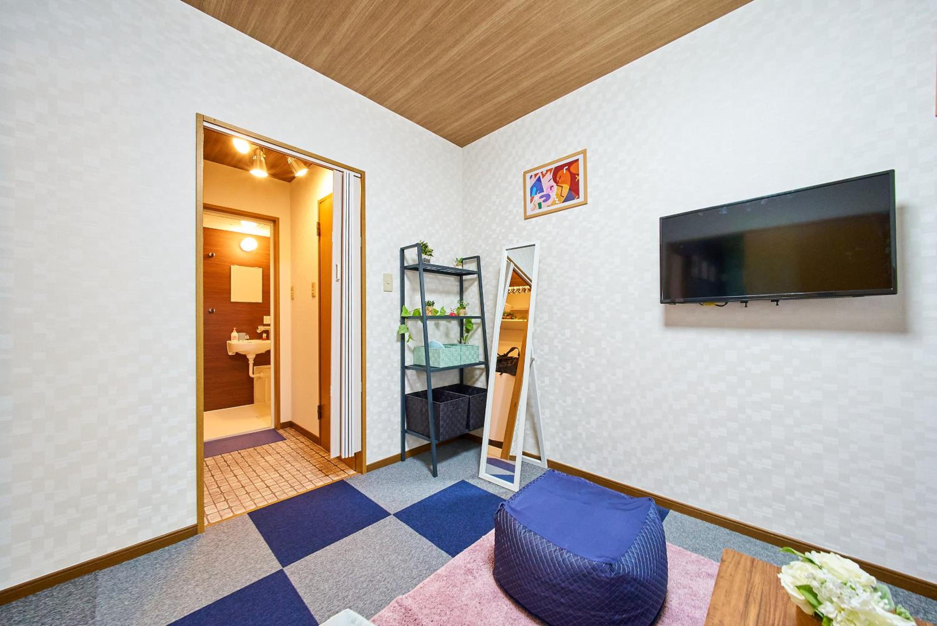 Shinjuku 102 Private Stay Near Park and Station with Free WiFi