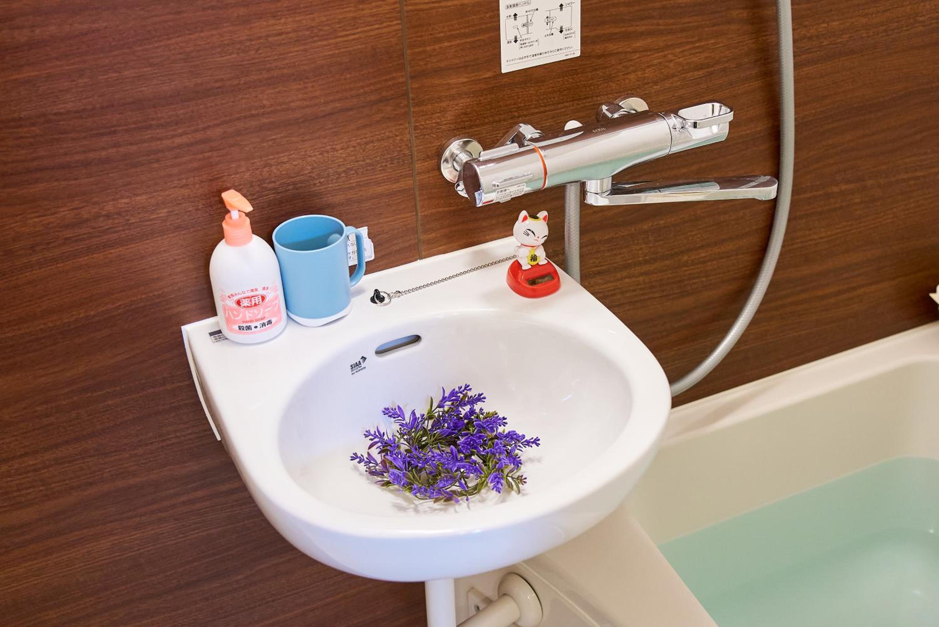 Shinjuku 102 Private Stay Near Park and Station with Free WiFi