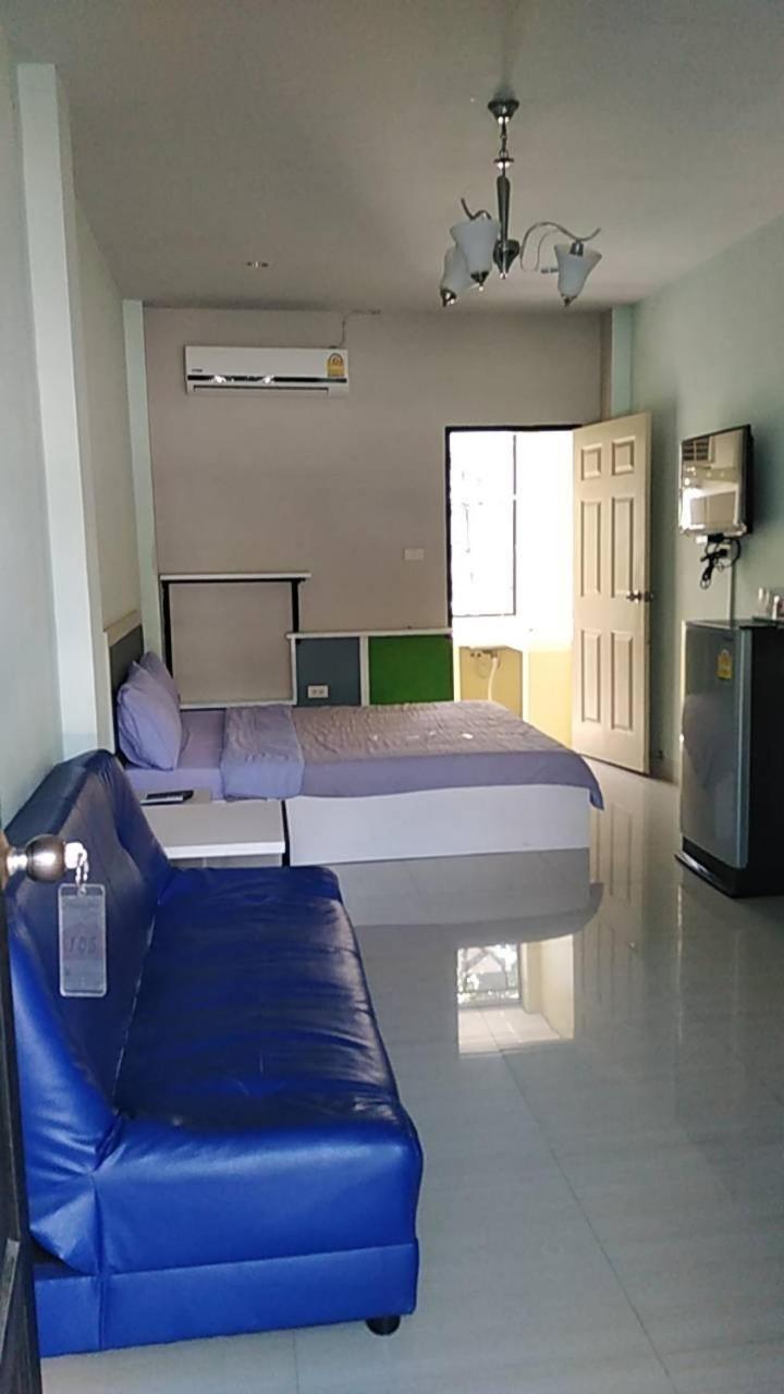 Rayonghouse Resort