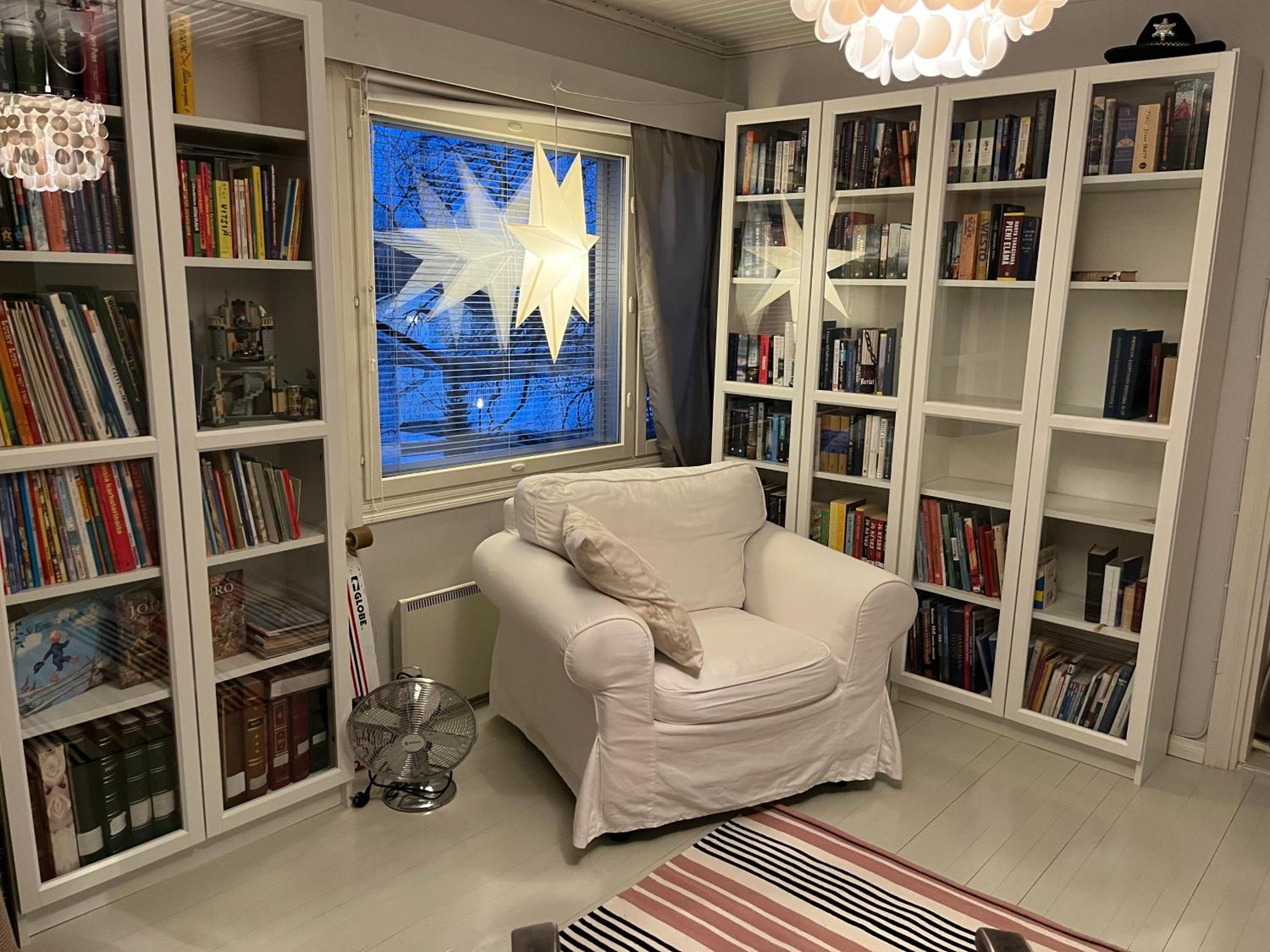 Idyllic upstairs apartment with two bedrooms