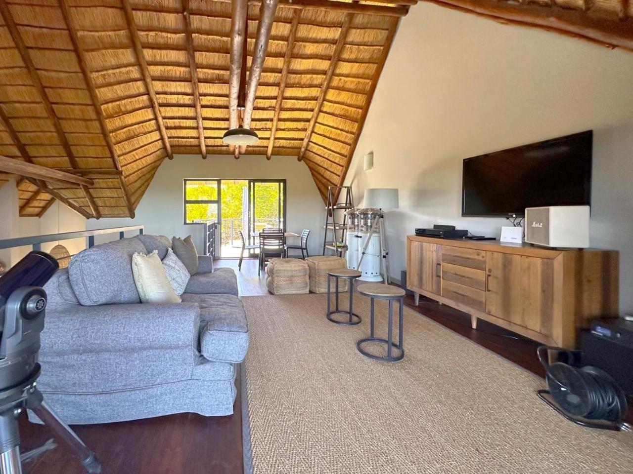 Serengeti Lodge Mabalingwe view 4