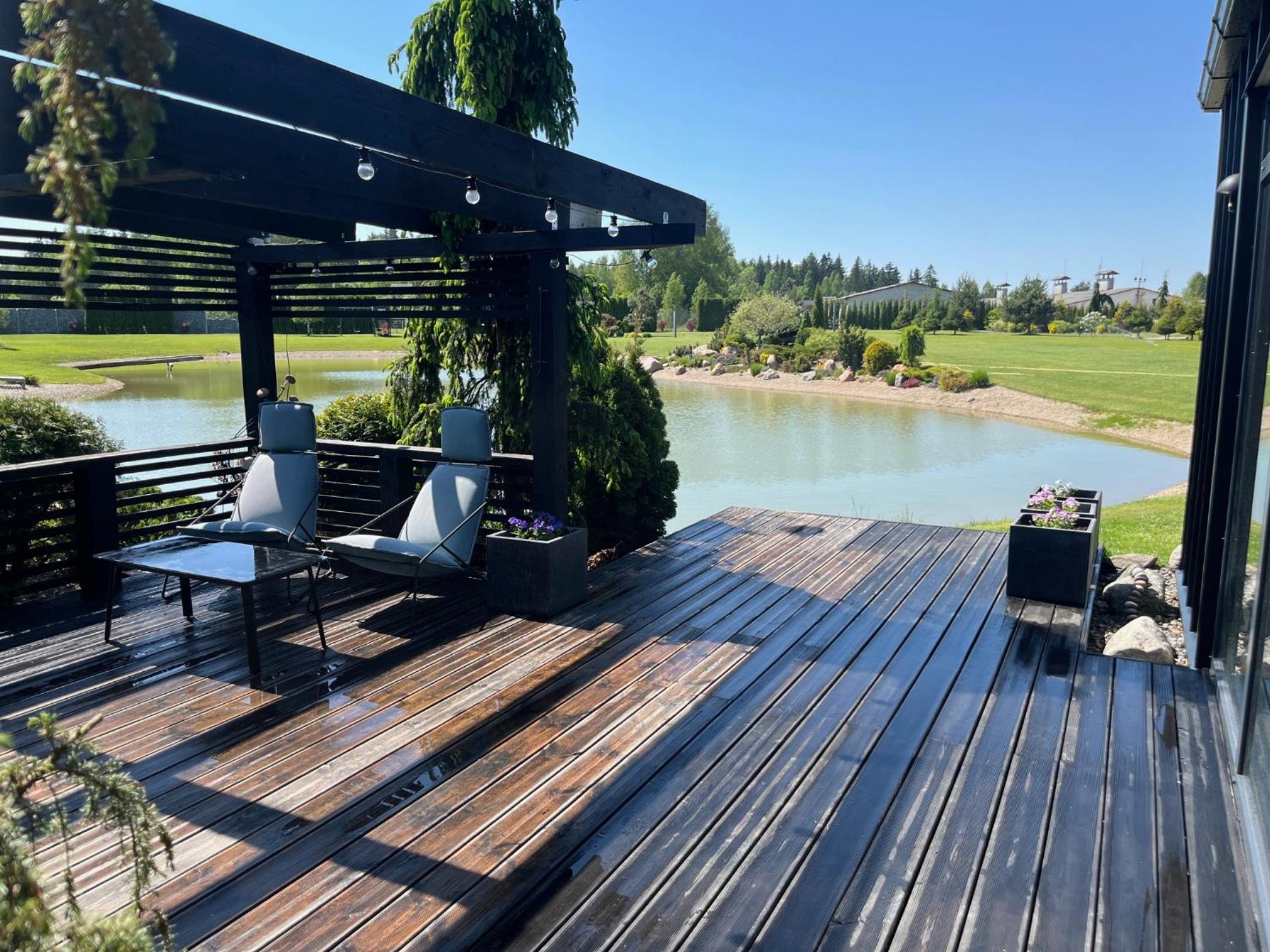 Black House- Lake garden sauna view 4
