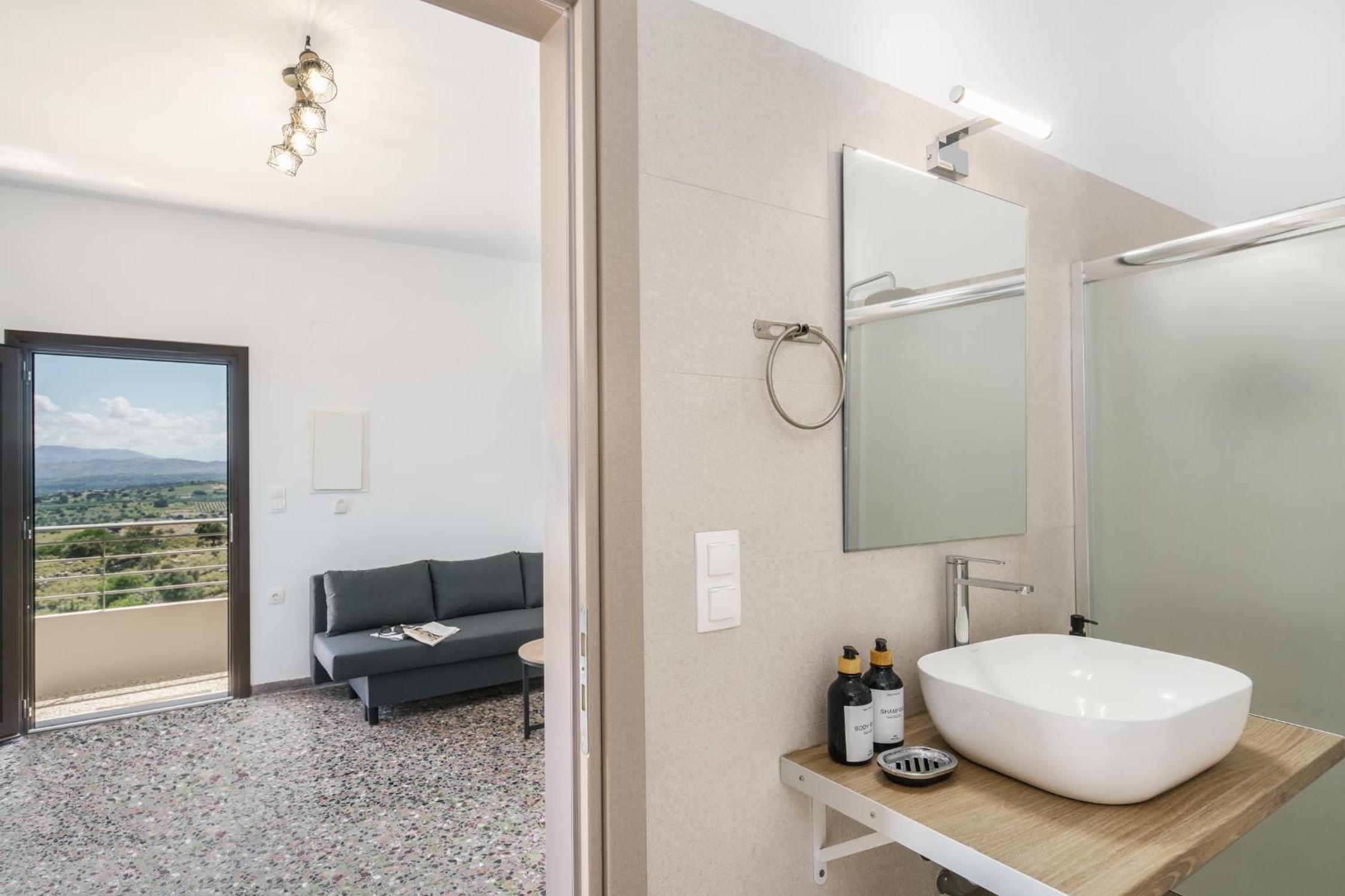 Patima Sea View en Georgioupolis — bathroom