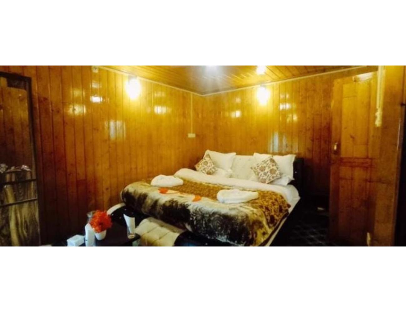 Mountain Ridge Resort, Pahalgam view 4