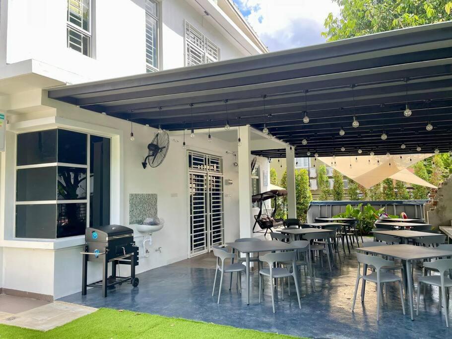 Heliconia Design Home With Pool BBQ KTV JB AEON Tebrau photo 7