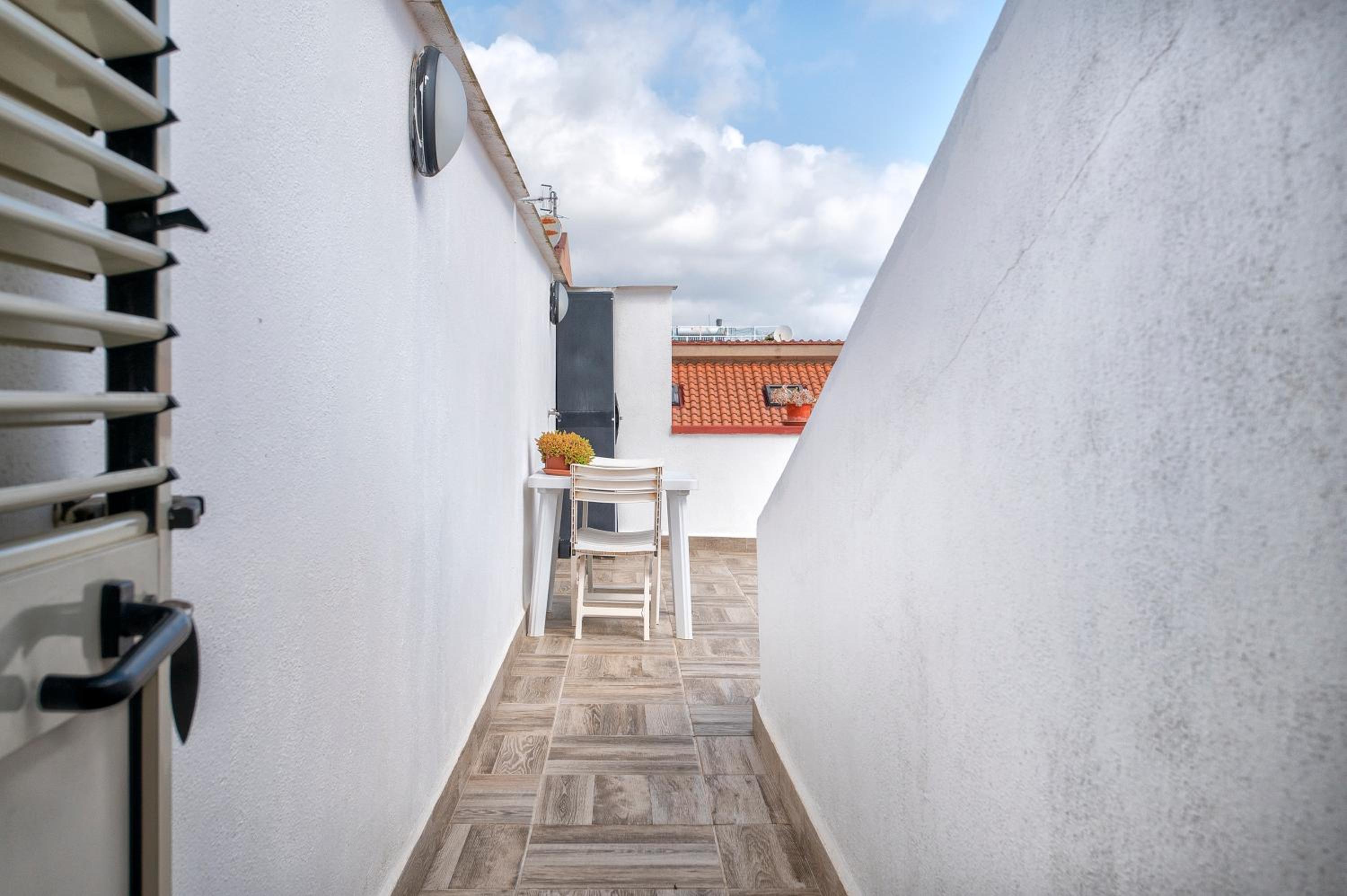 Casa Rosello en Sassari — balance & terrace