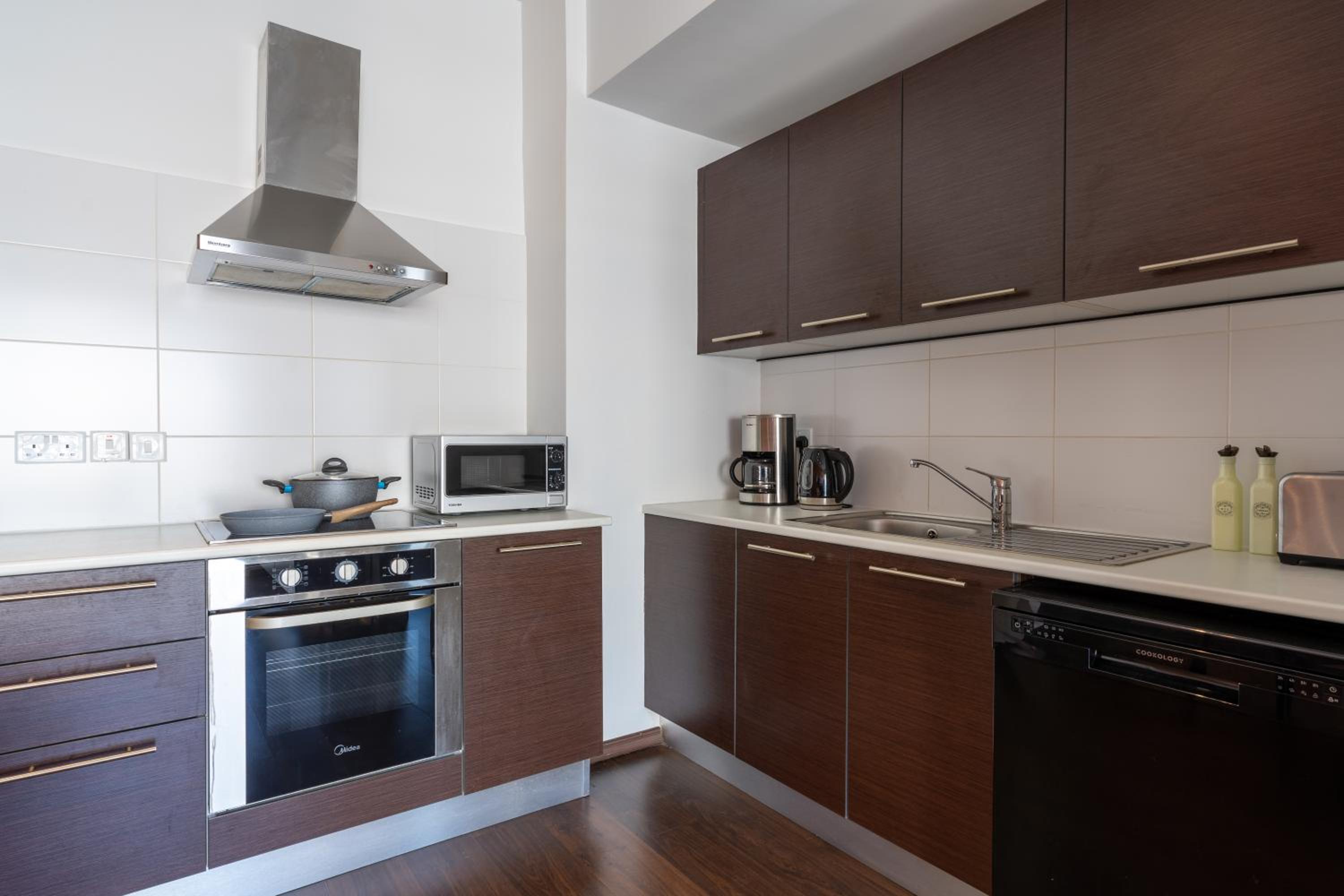 Harbor Apartments in Larnaca