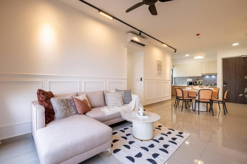 M Vertica KL City Tower C By Feel Home