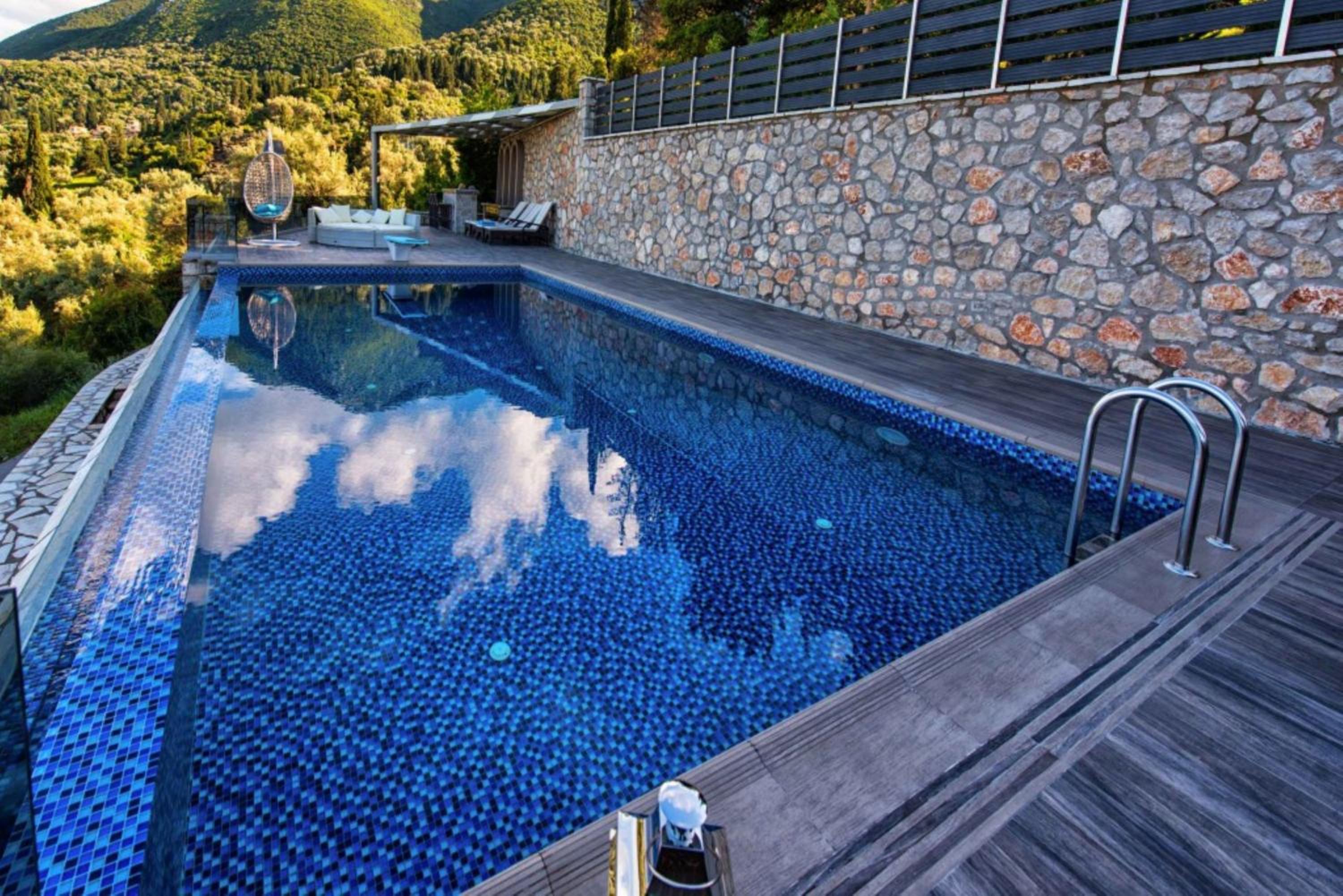 Greece Holidays Villas Rental