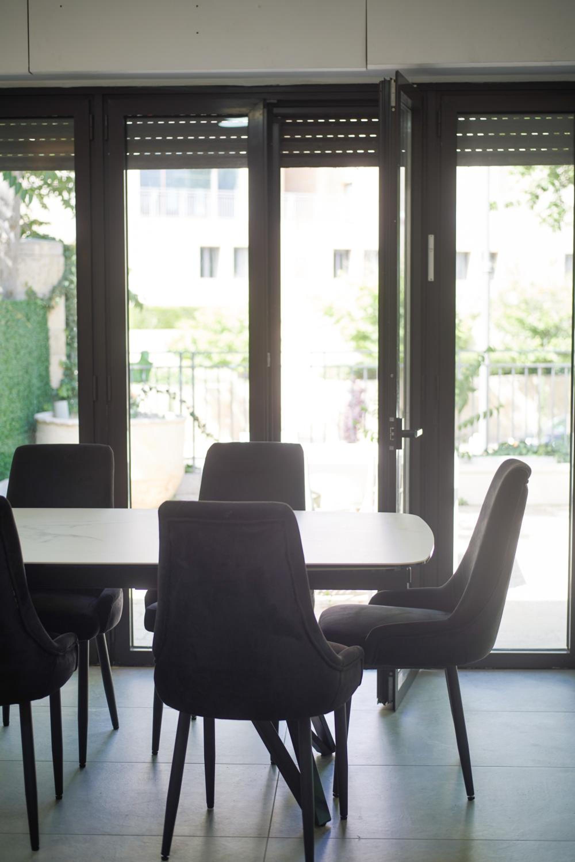 Miklat Private Patio Near Old City By Feelhome view 4