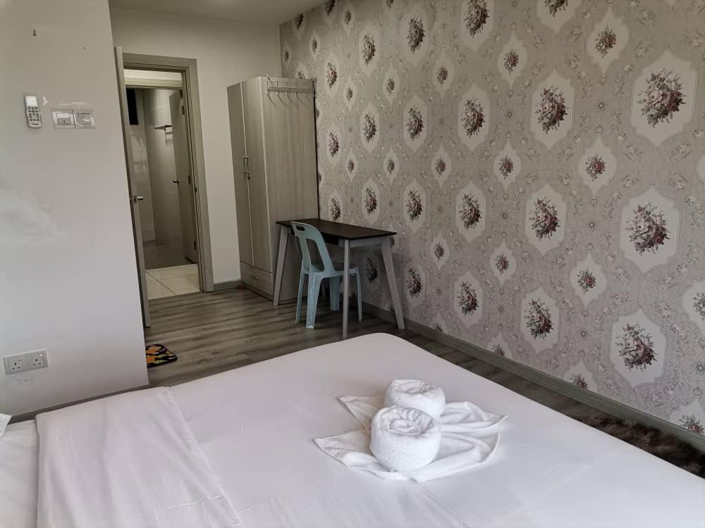 City View Southkey 2BR 2FREE 18F By Natol