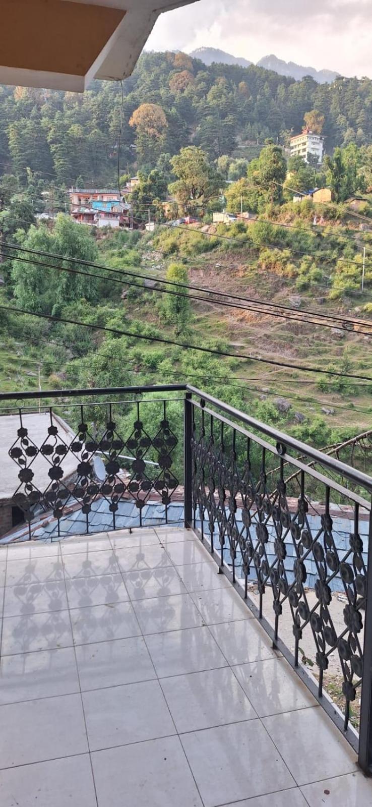 Bollywood Hostel and Café
