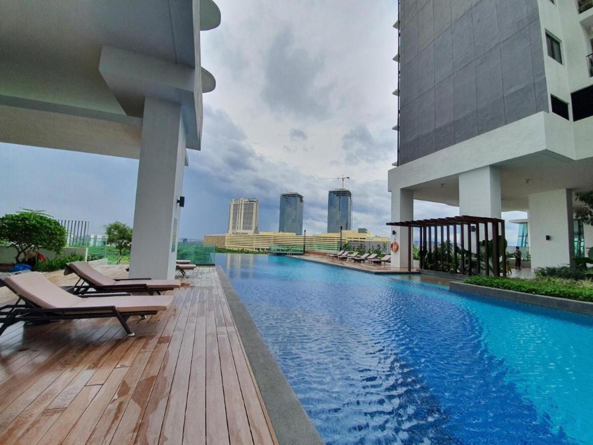 City View Southkey 2BR 2FREE 18F By Natol
