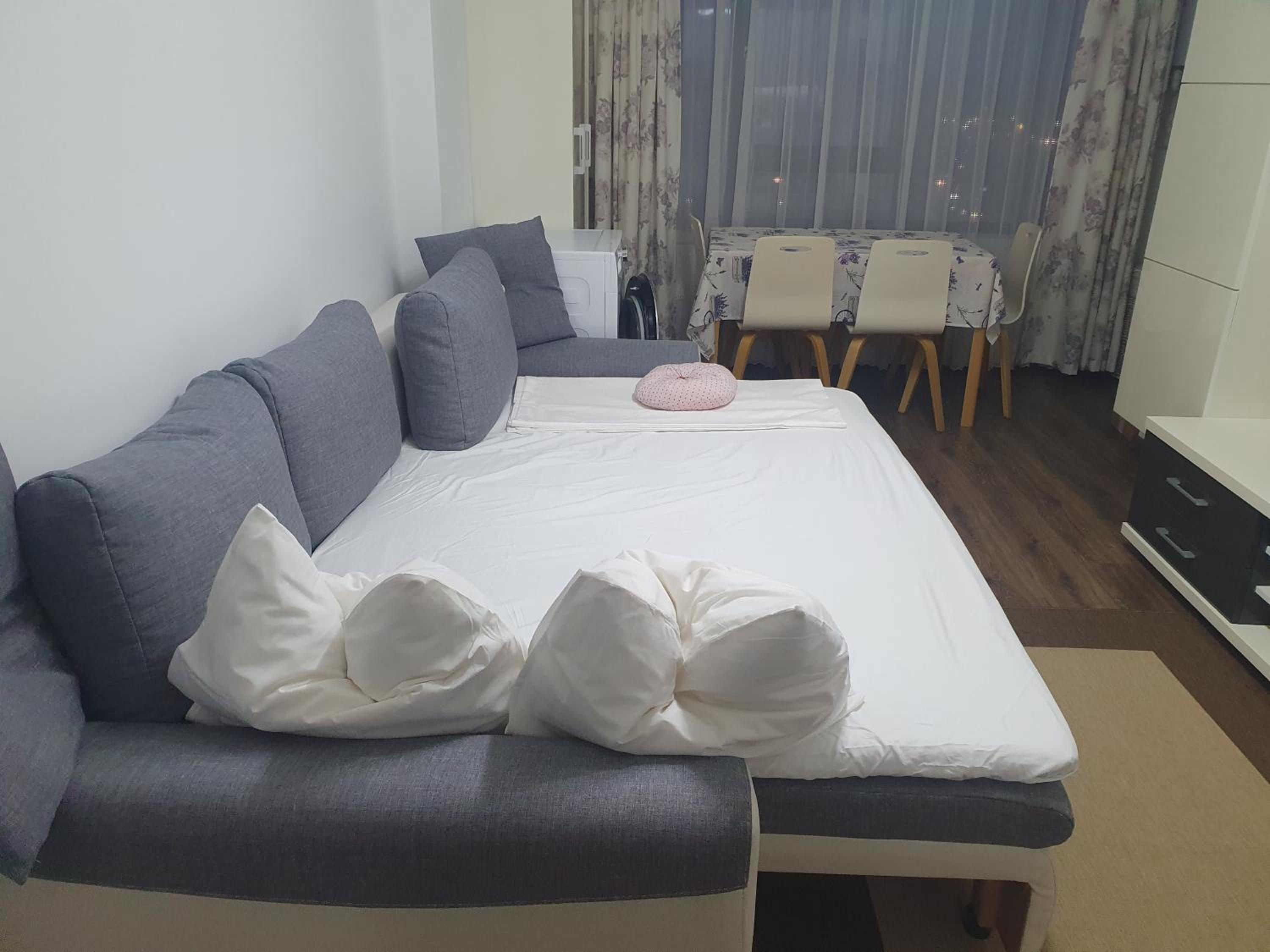 Beautiful 4 persons apartment in Sibiu view 3