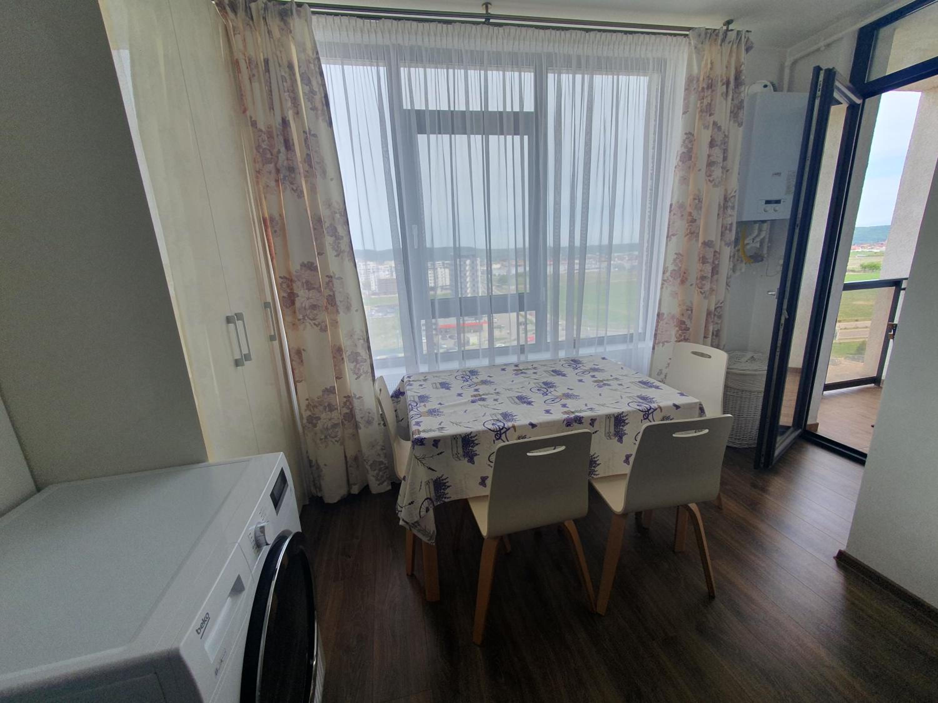 Beautiful 4 persons apartment in Sibiu view 2