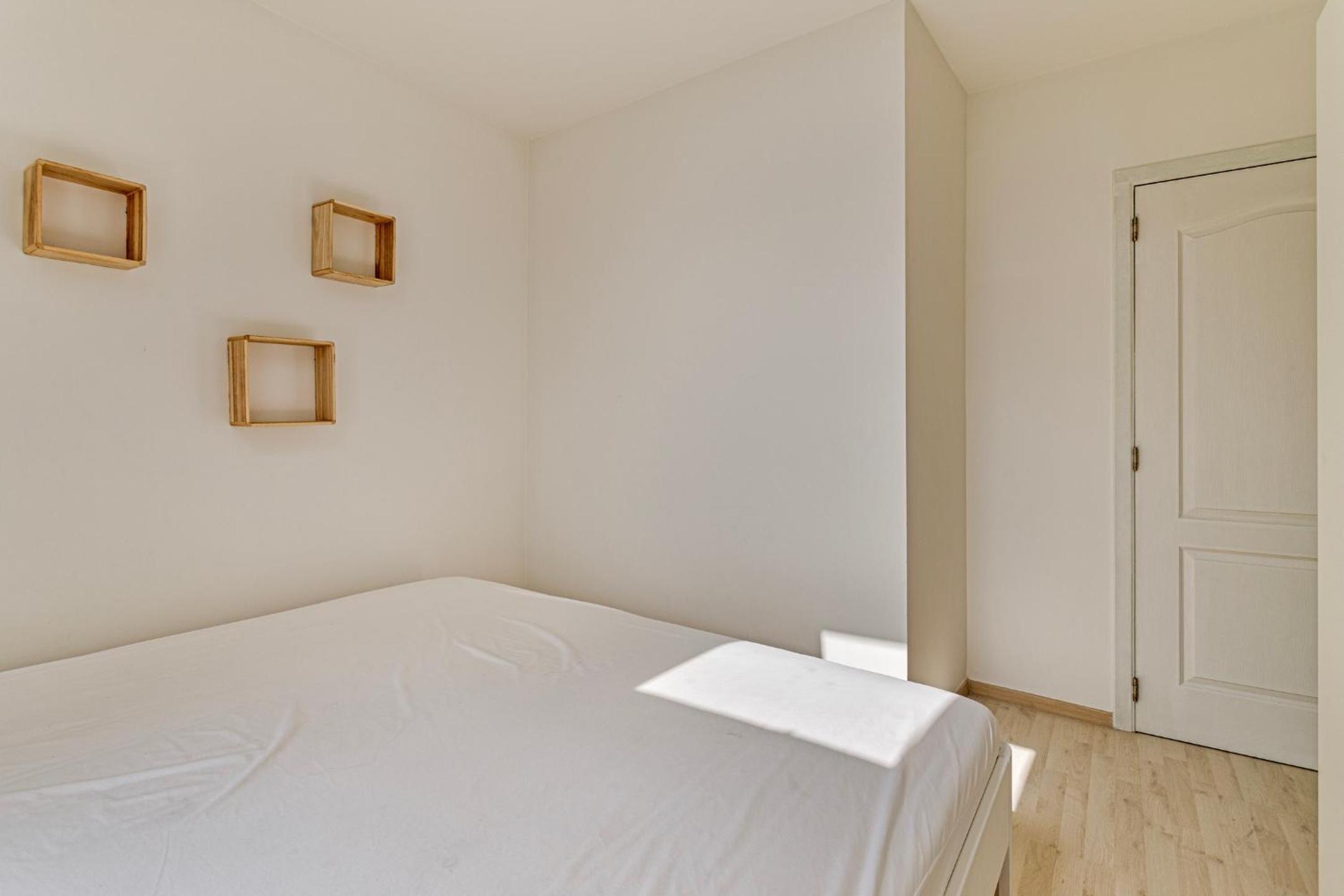 Penthouse duplex met groot terras dichtbij zee.