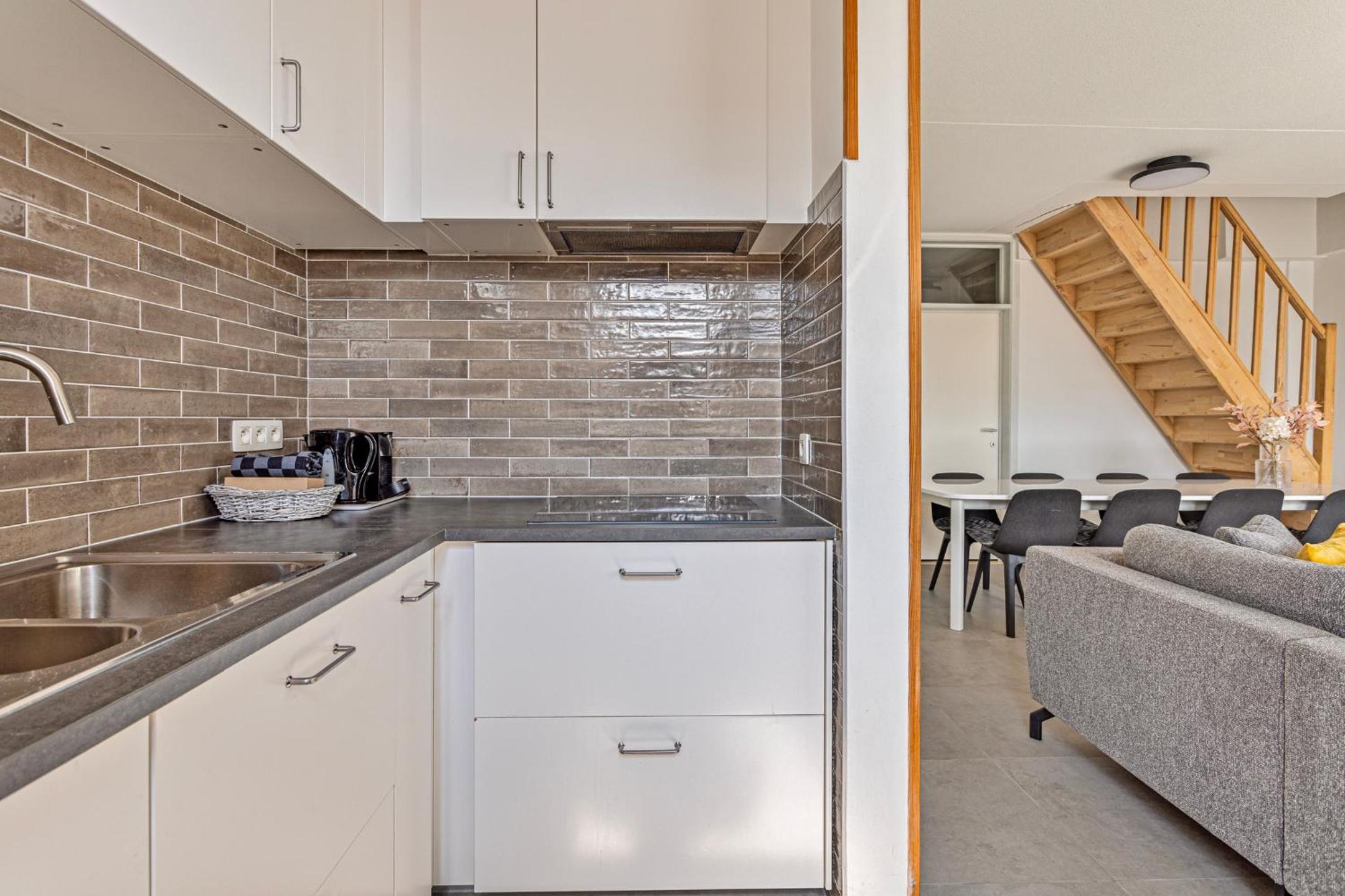 Penthouse duplex met groot terras dichtbij zee.