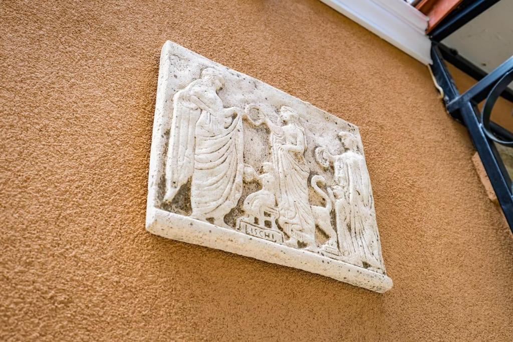 Old Town Melina House