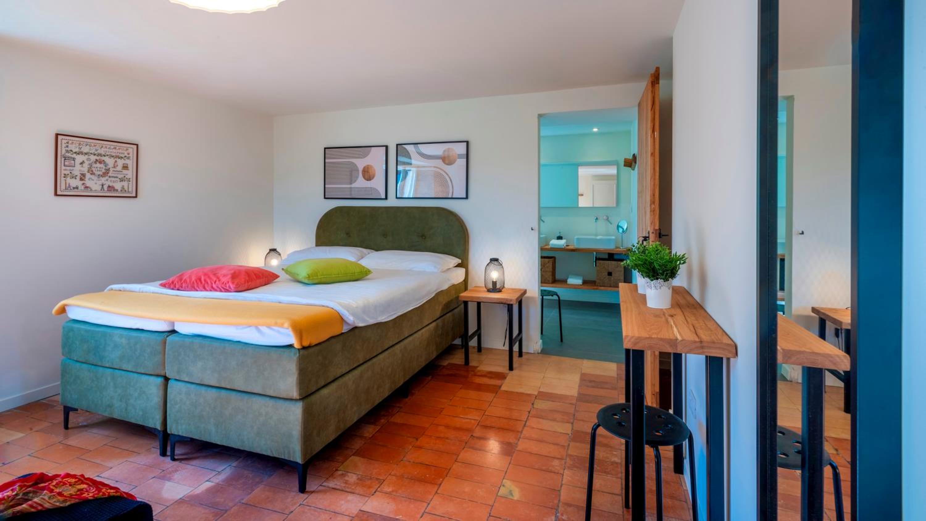 hotel room