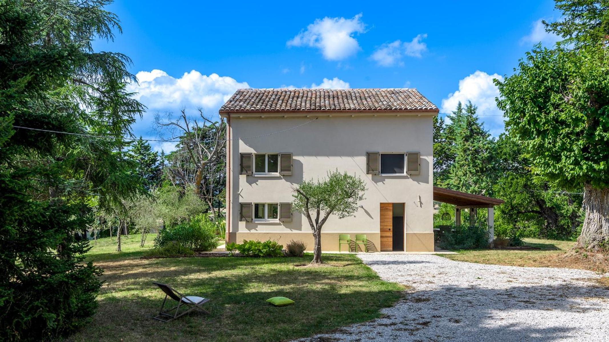 VILLA LUDOVICA 12, Emma Villas view 4