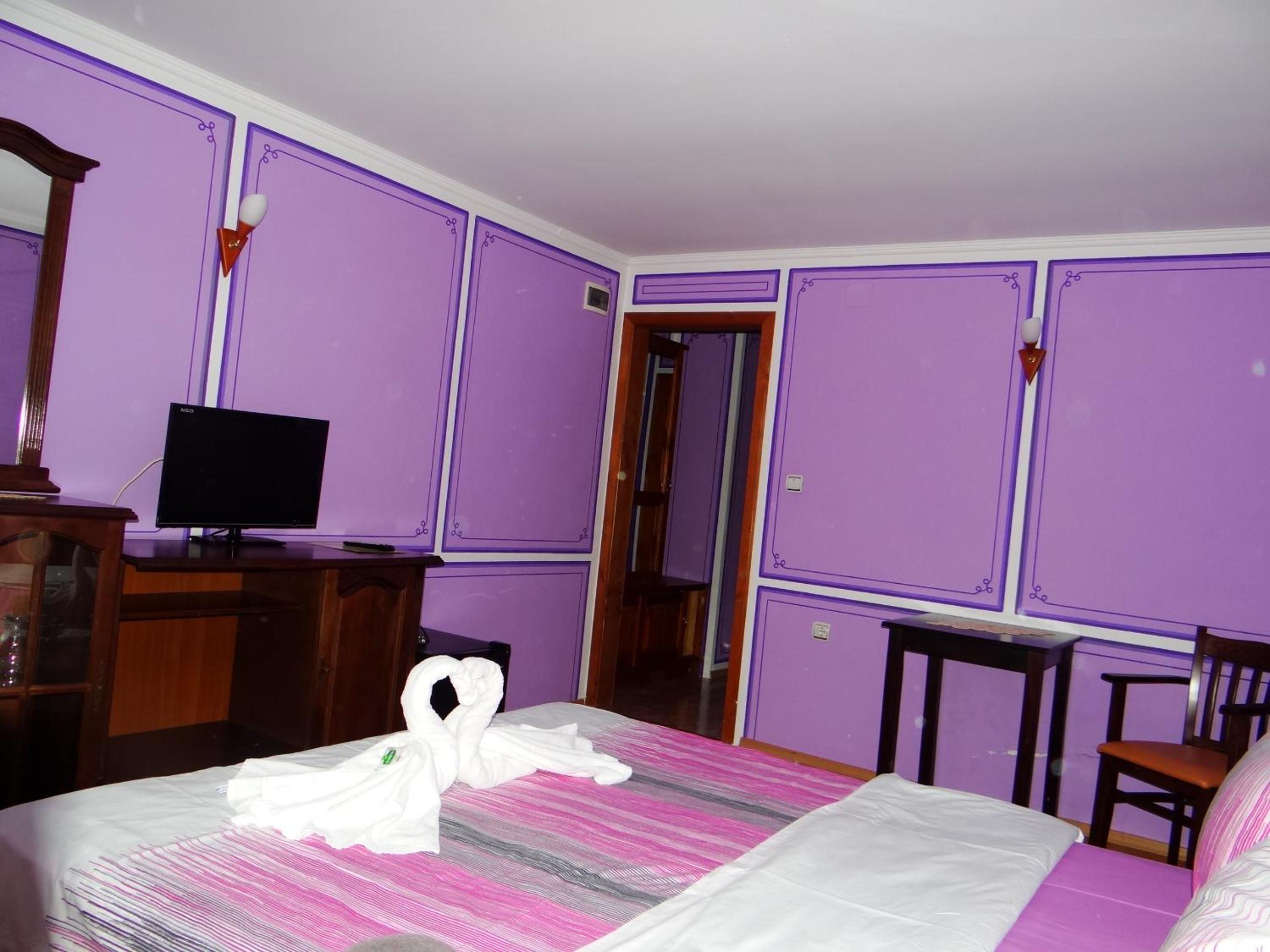 Denis Guest house