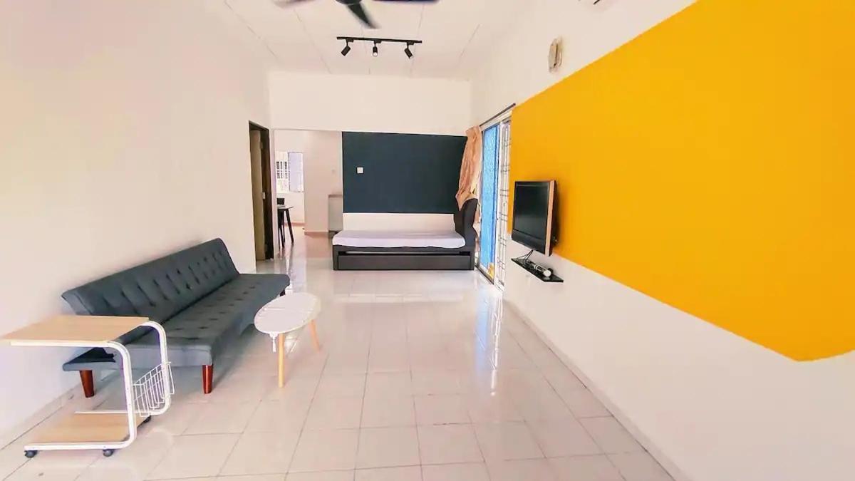 Area Indahpura or Taman Bersatu Kulai 3-4BR near AEON Airport JPO view 5