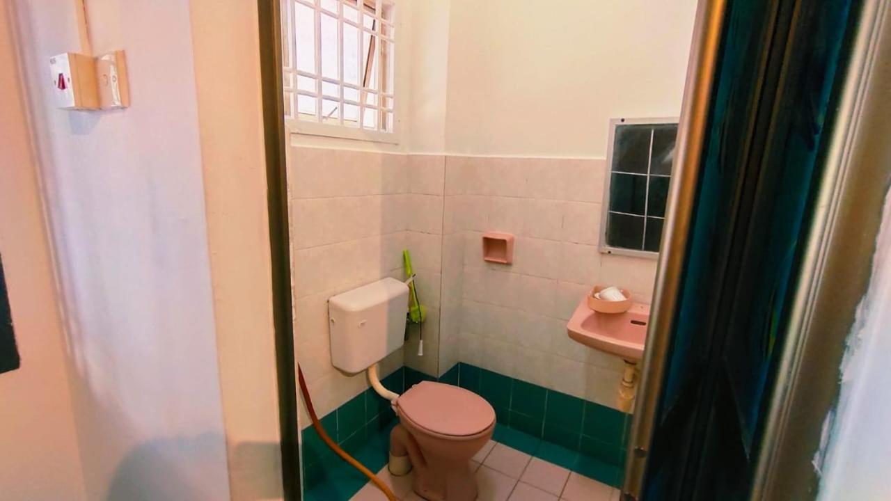 Area Indahpura or Taman Bersatu Kulai 3-4BR near AEON Airport JPO view 2