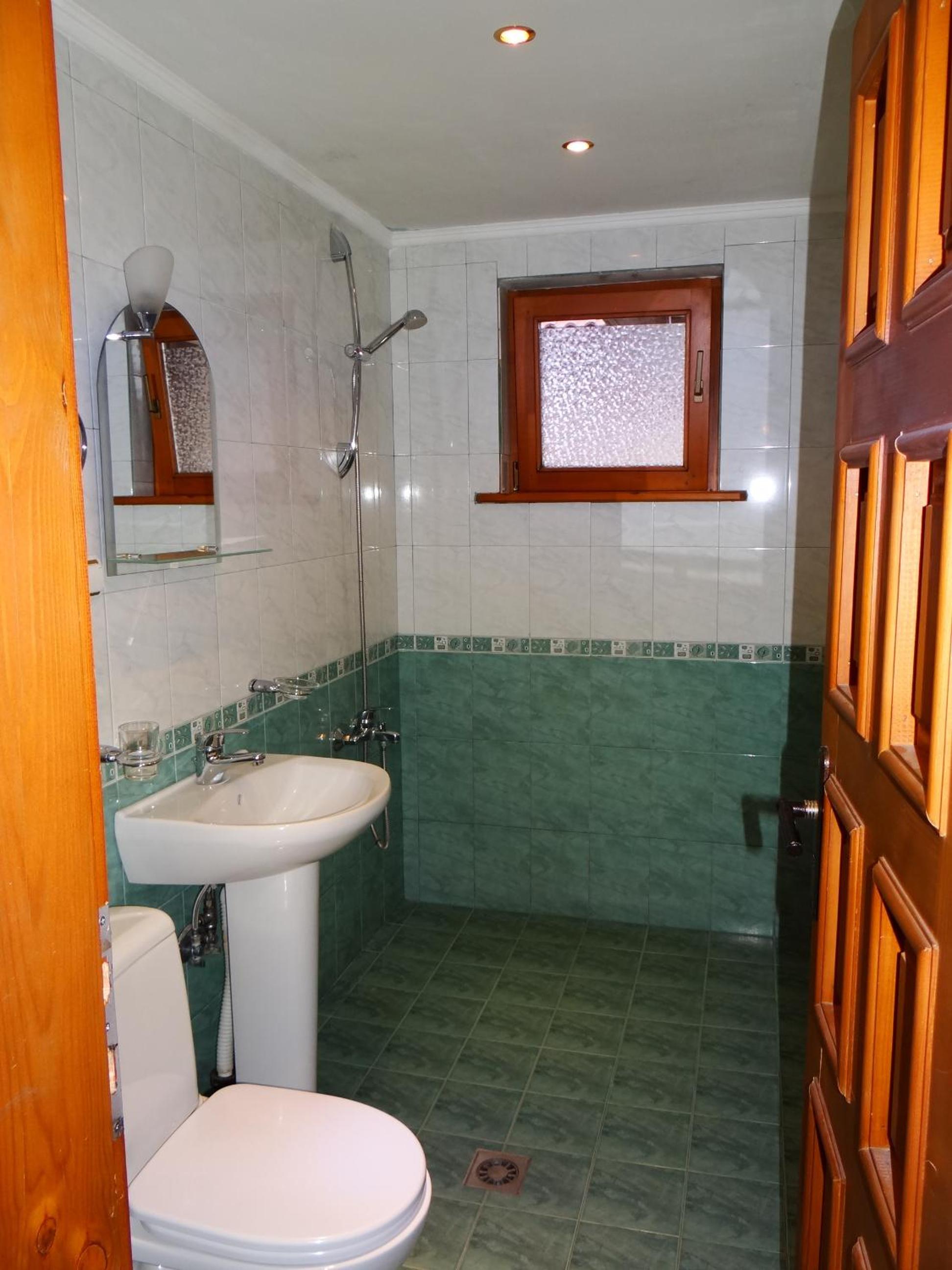 Denis Guest house