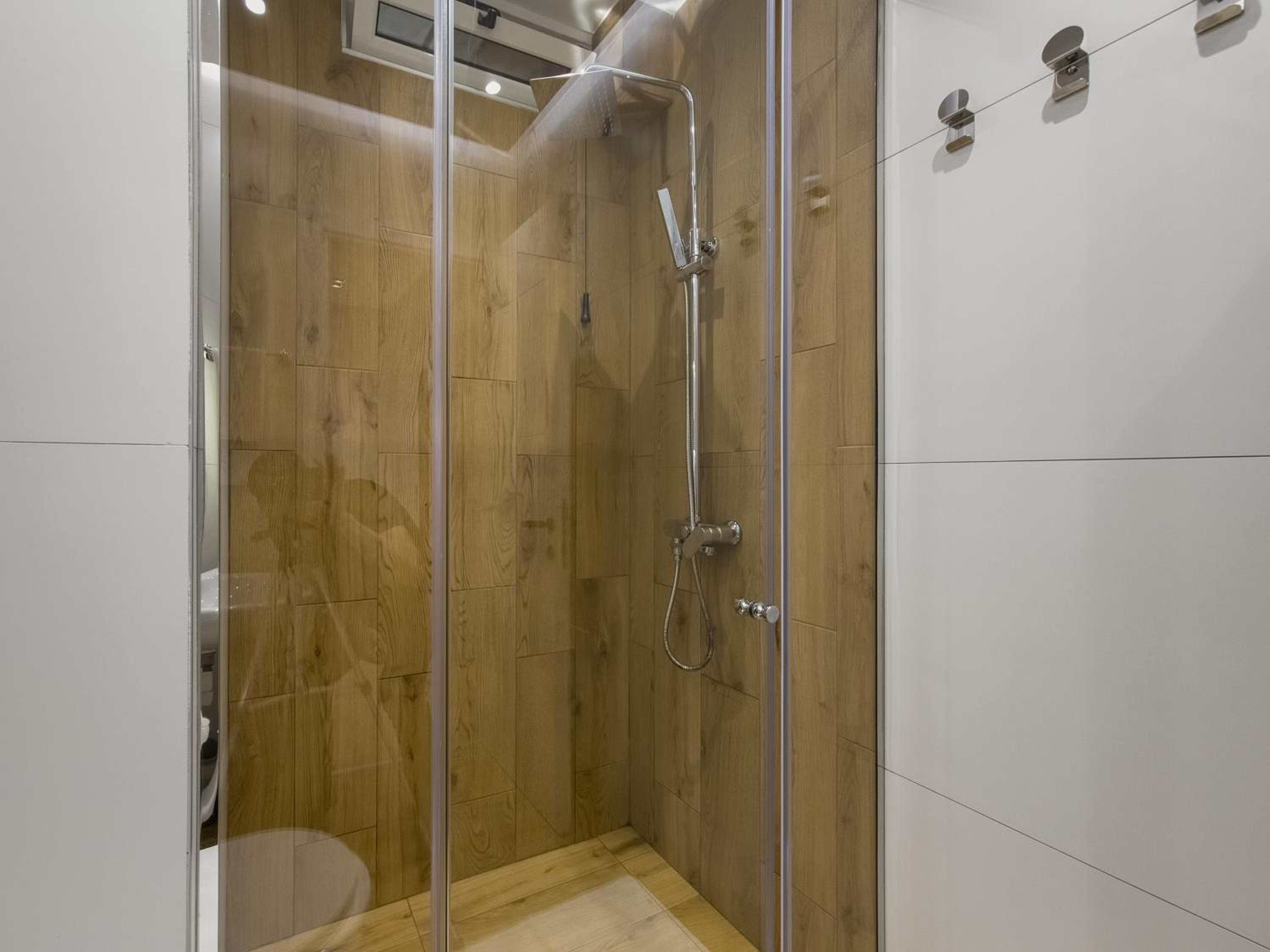 PIN Apartments - 3 Min to Skanderbeg - Free Parking