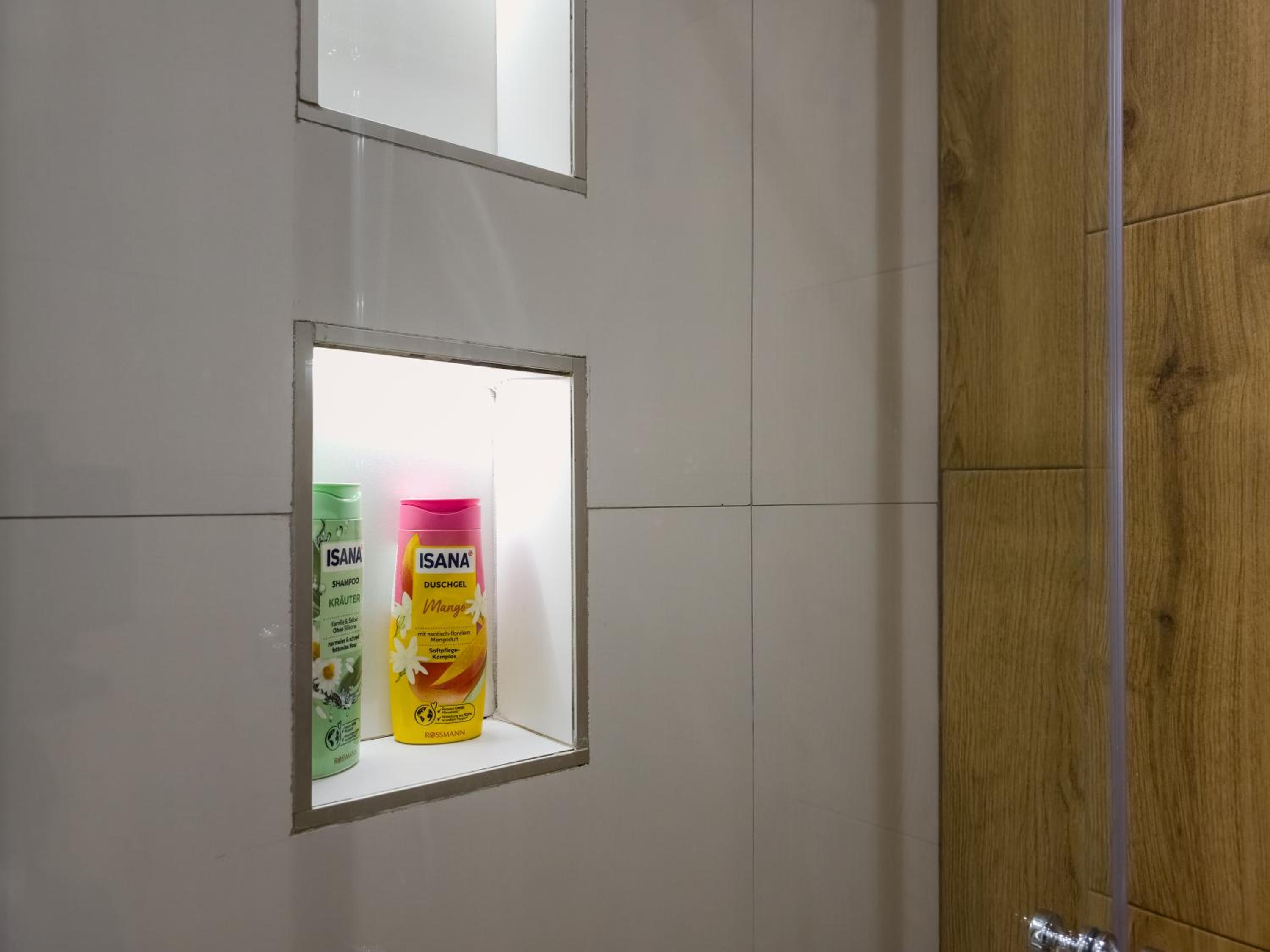 PIN Apartments - 3 Min to Skanderbeg - Free Parking