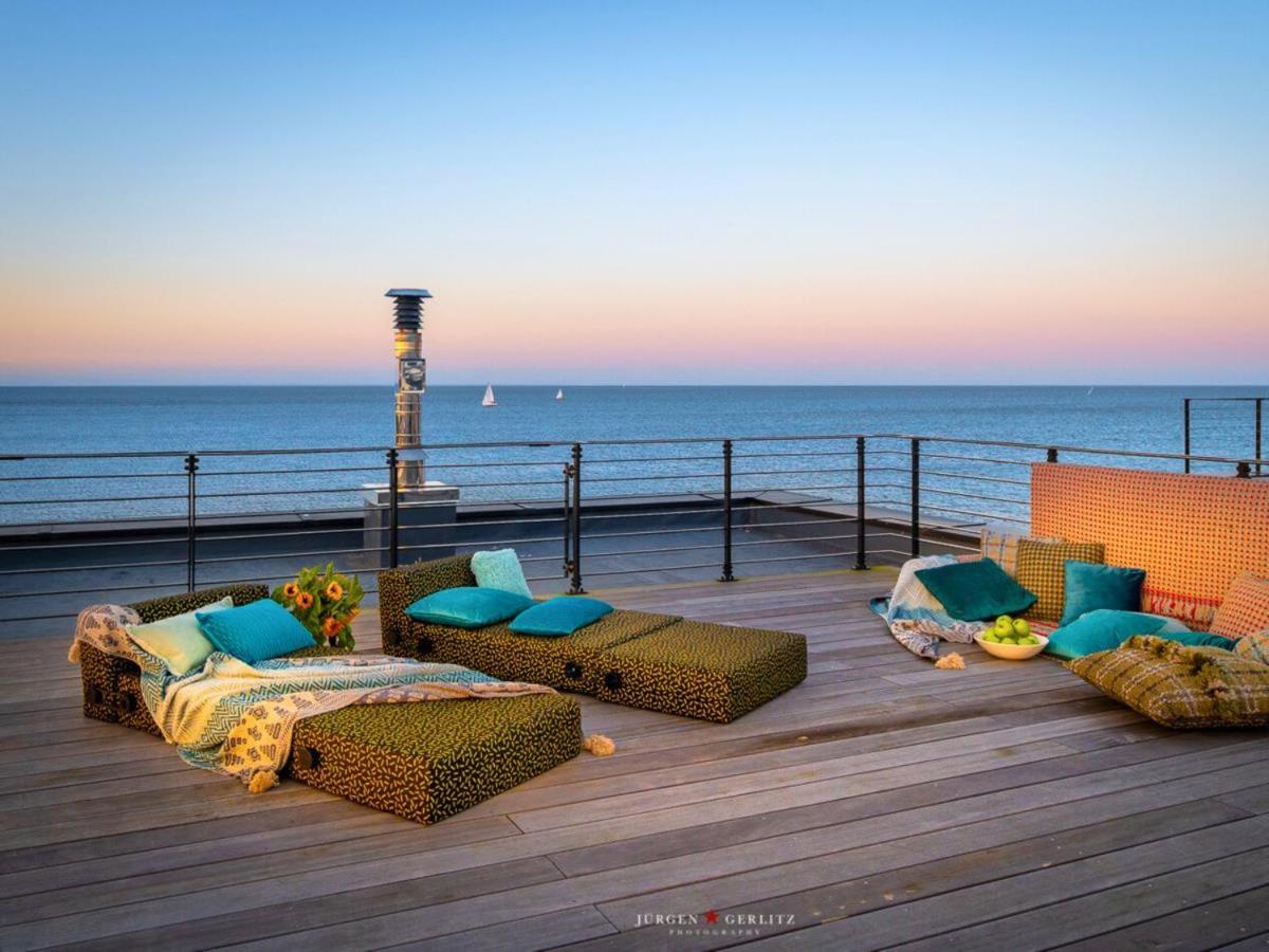 Designer Strandvilla Auf der Ostsee - mit freiem Meerblick und Dachterrasse