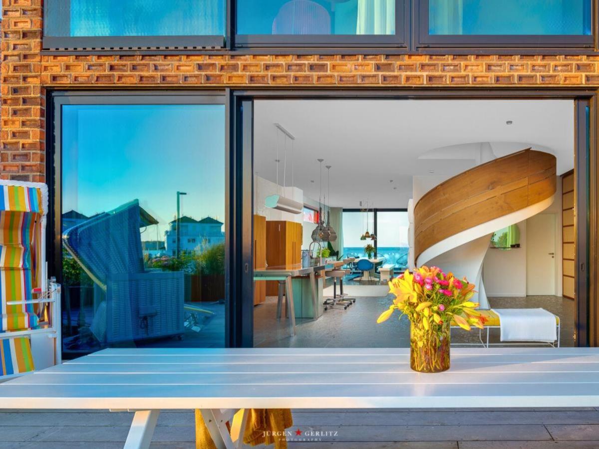 Designer Strandvilla Auf der Ostsee - mit freiem Meerblick und Dachterrasse